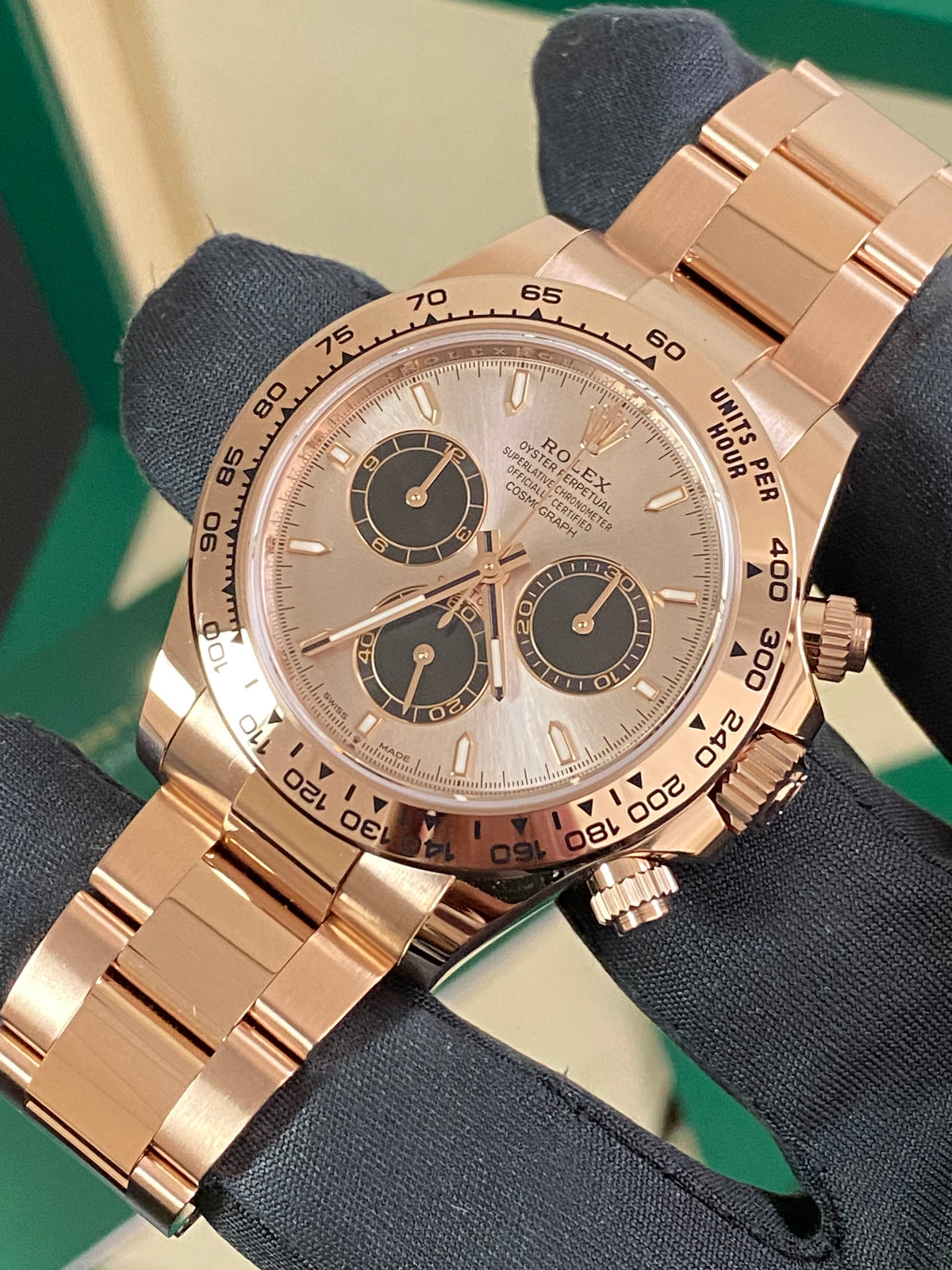 Rolex Everose Gold Cosmograph Daytona - 2024 - Sundust Dial - 126505 *FULL SET*