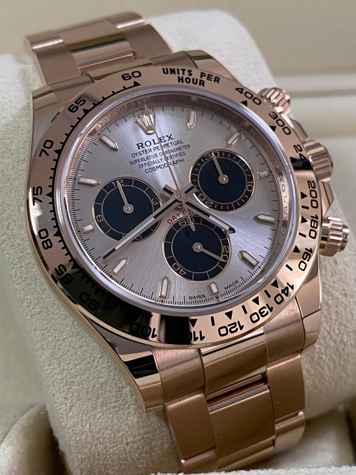 Rolex Everose Gold Cosmograph Daytona - 2024 - Sundust Dial - 126505 *FULL SET*