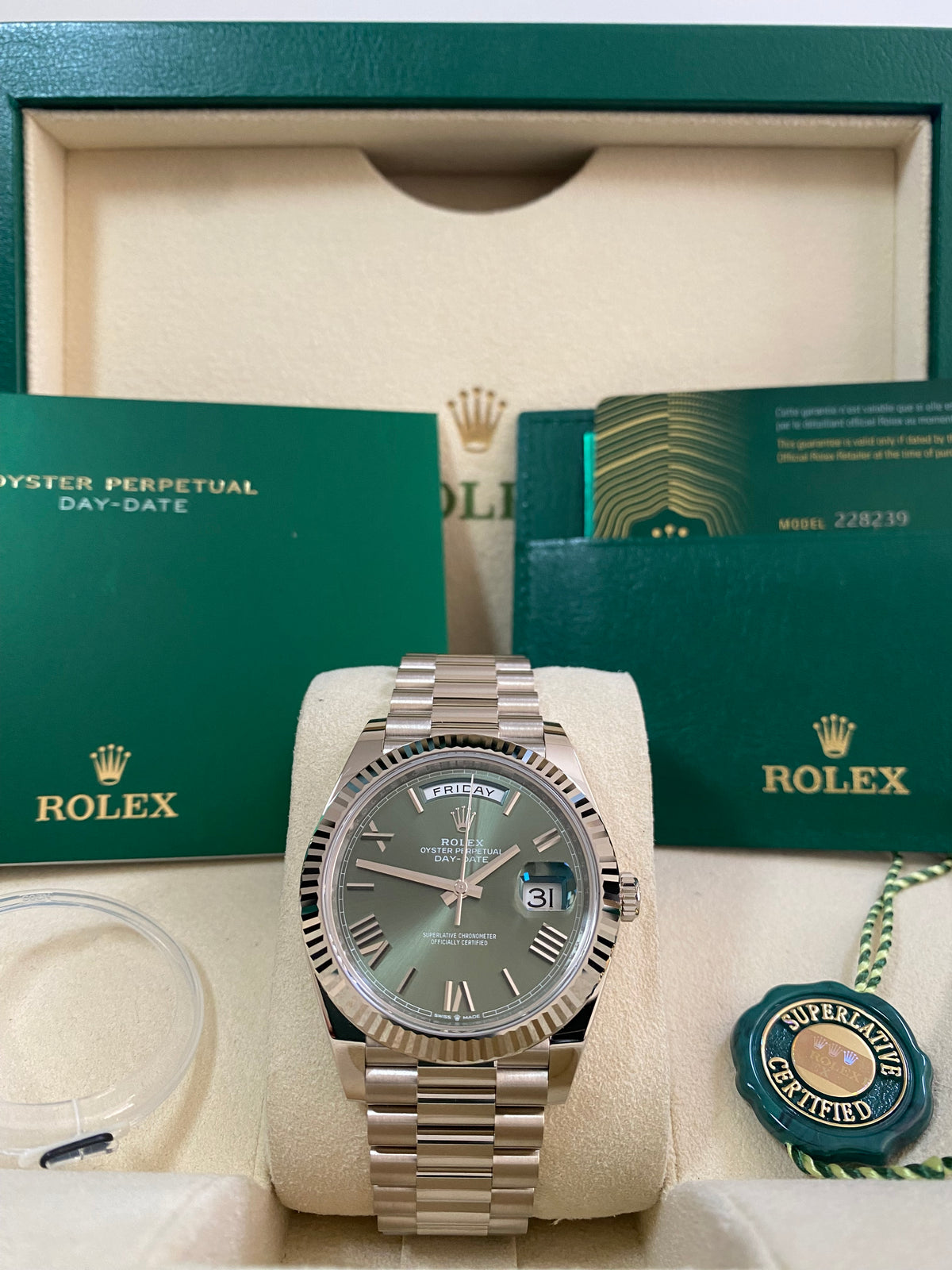 Rolex White Gold Day-Date 40 - 2024 - Fluted Bezel - Olive Green Bevelled Roman Dial - President Bracelet - 228239 *FULL SET*