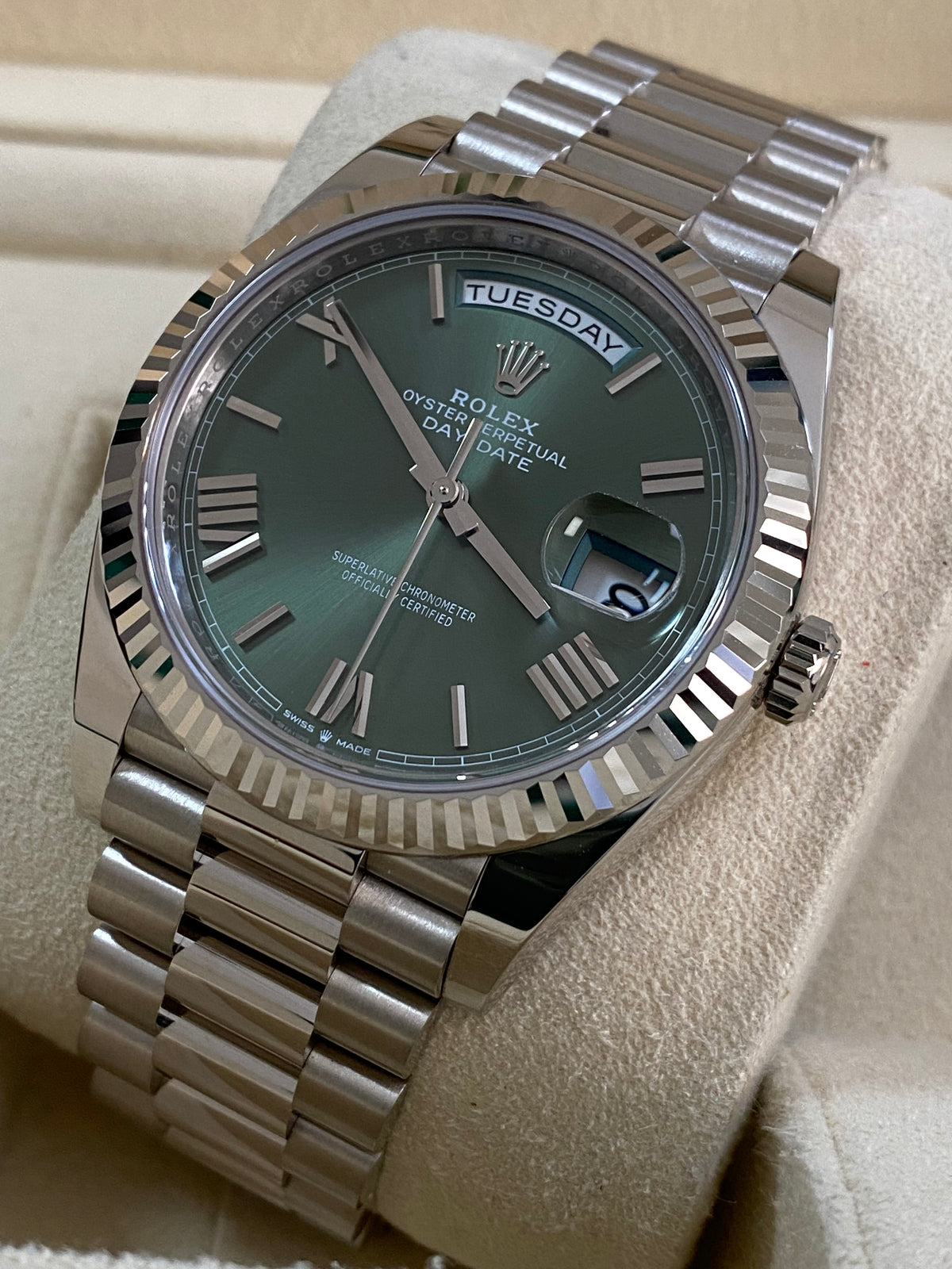 Rolex White Gold Day-Date 40 - 2023 - Fluted Bezel - Olive Green Bevelled Roman Dial - President Bracelet - 228239 *FULL SET*