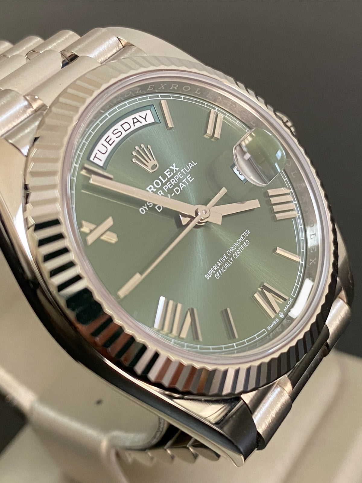 Rolex White Gold Day-Date 40 - 2023 - Fluted Bezel - Olive Green Bevelled Roman Dial - President Bracelet - 228239 *FULL SET*