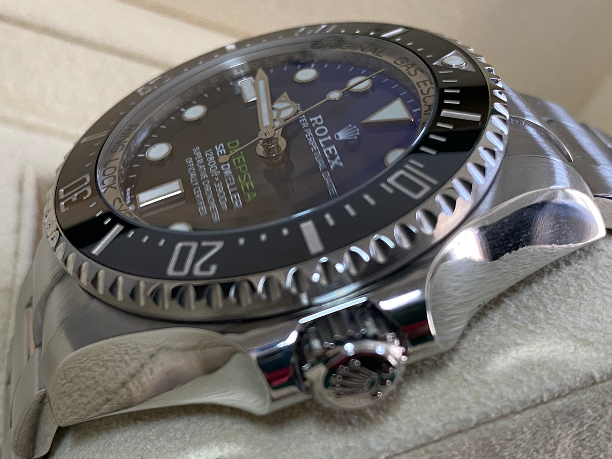 Rolex Sea-Dweller Deepsea 44 - 2022 - D-Blue "James Cameron" Dial - 126660 *FULL SET*