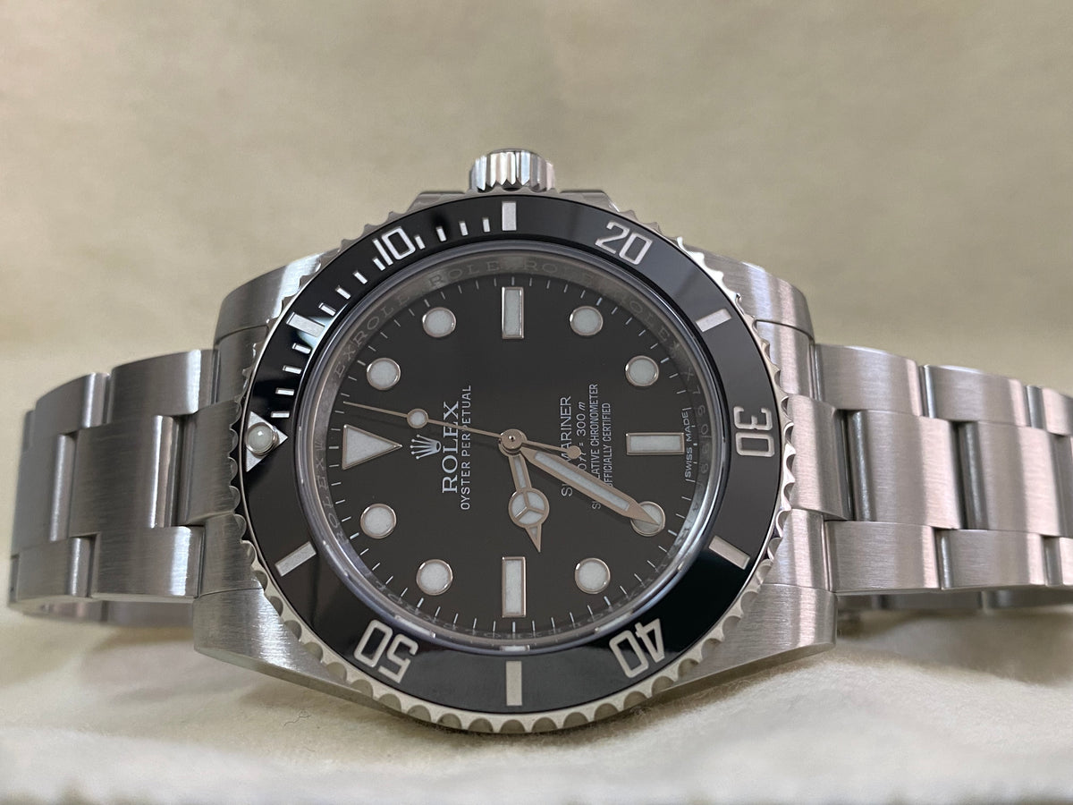 Rolex Steel Submariner No Date - 2017 - Black Dial - 114060 *COMPLETE SET*