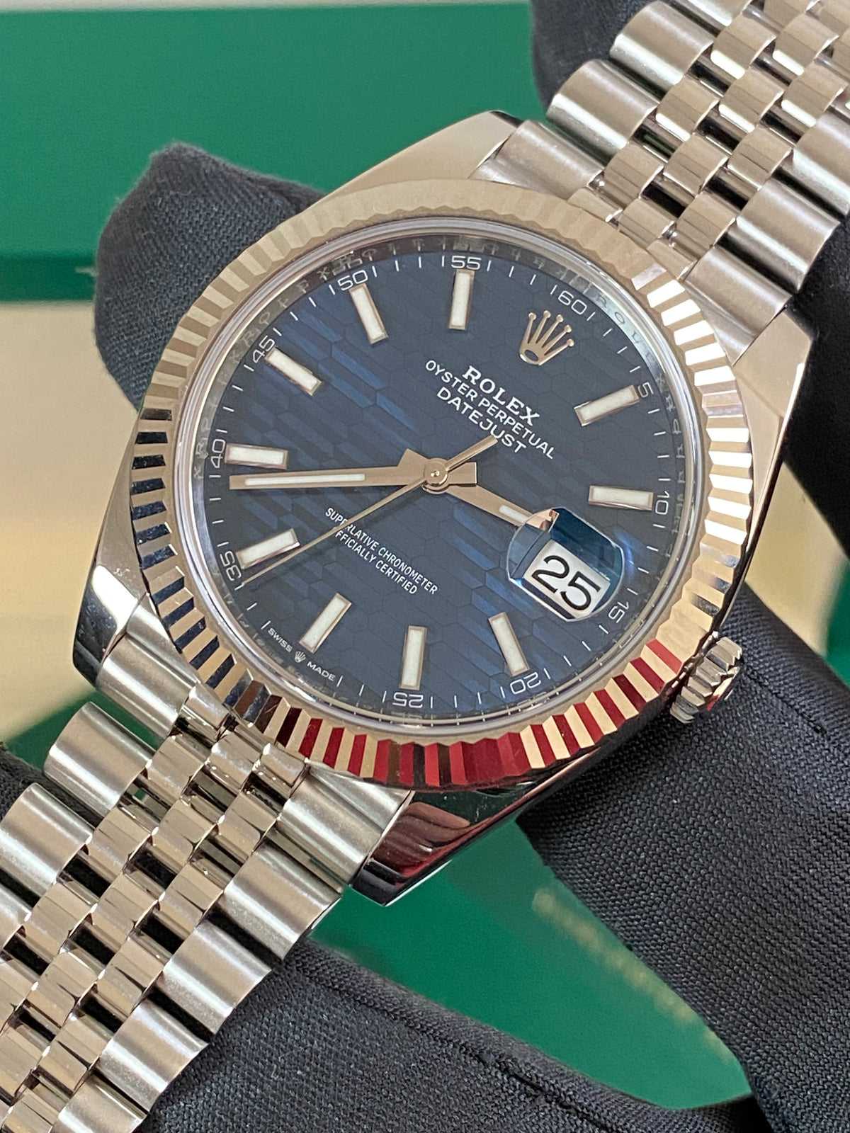 Rolex Steel Datejust 41 - 2023 - Fluted Bezel - Bright Blue Fluted-Motif Dial - Jubilee Bracelet - 126334 *FULL SET*