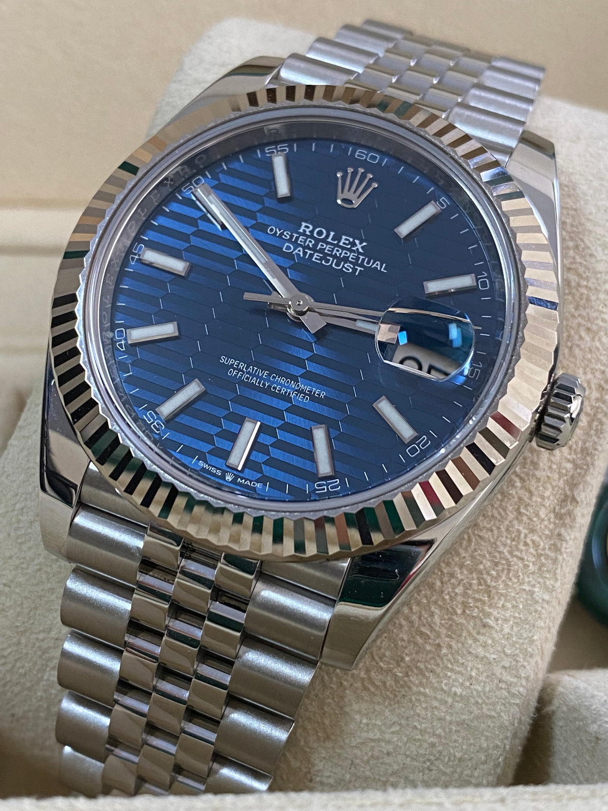 Rolex Steel Datejust 41 - 2023 - Fluted Bezel - Bright Blue Fluted-Motif Dial - Jubilee Bracelet - 126334 *FULL SET*