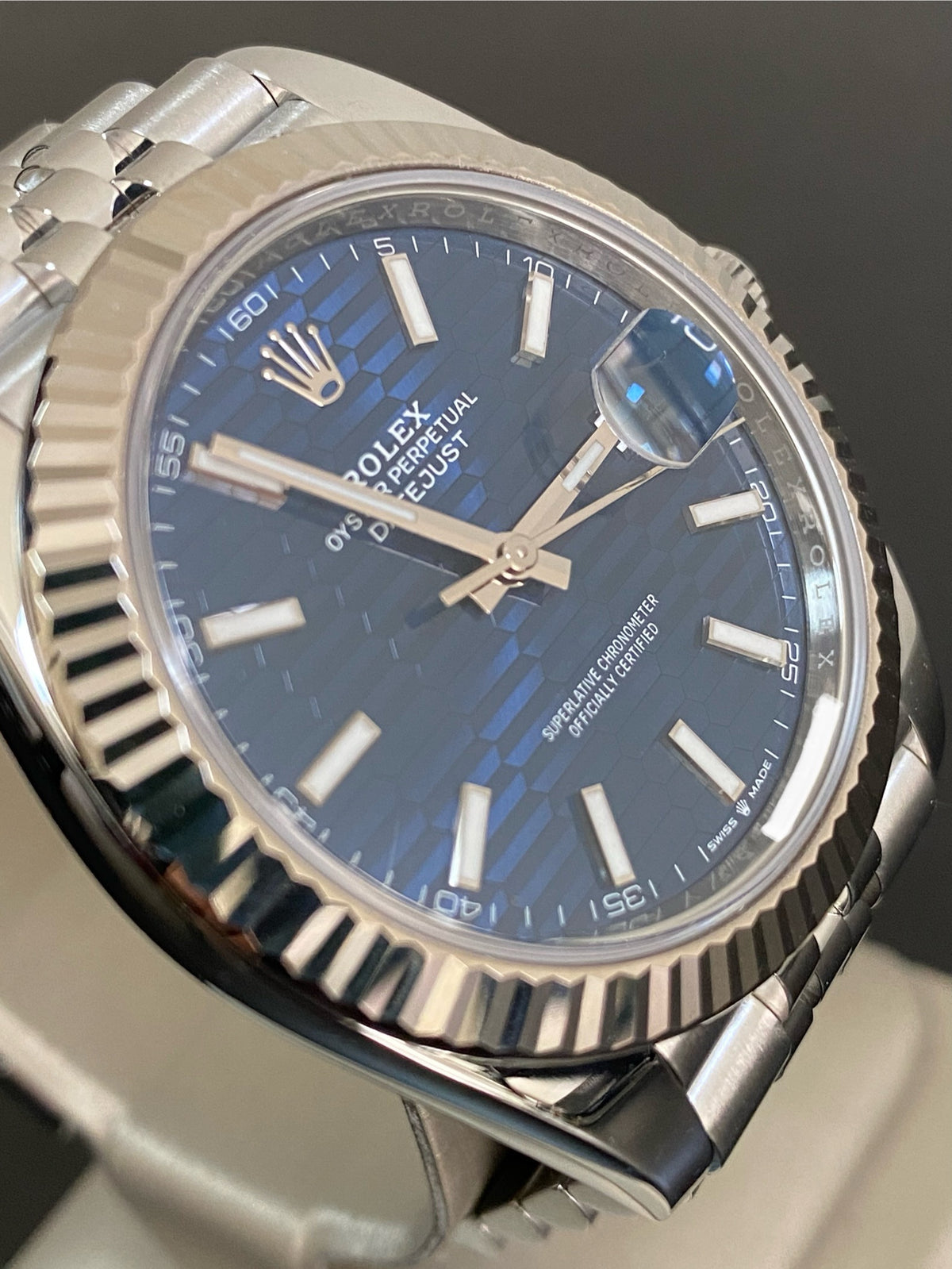 Rolex Steel Datejust 41 - 2023 - Fluted Bezel - Bright Blue Fluted-Motif Dial - Jubilee Bracelet - 126334 *FULL SET*