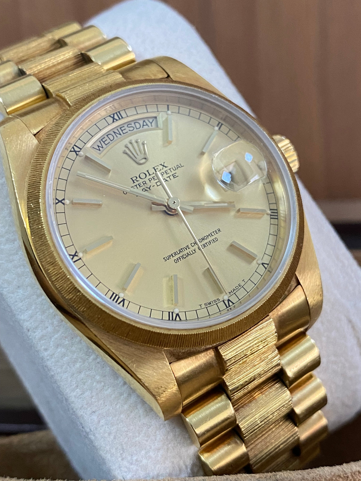 Rolex Yellow Gold Day-Date 36 - 1984 - Bark Finish - Champagne Index Dial - President Bracelet - 18078 *RARE*