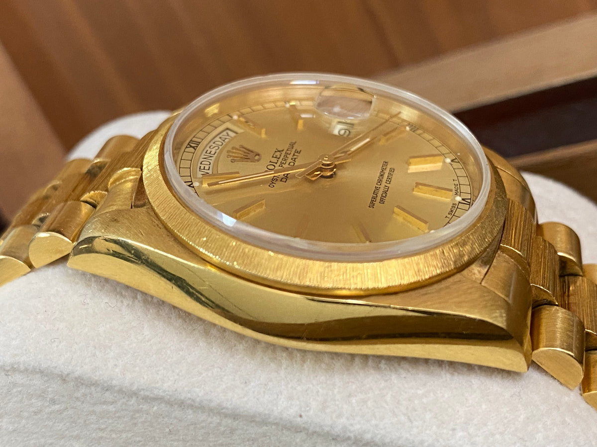 Rolex Yellow Gold Day-Date 36 - 1984 - Bark Finish - Champagne Index Dial - President Bracelet - 18078 *RARE*