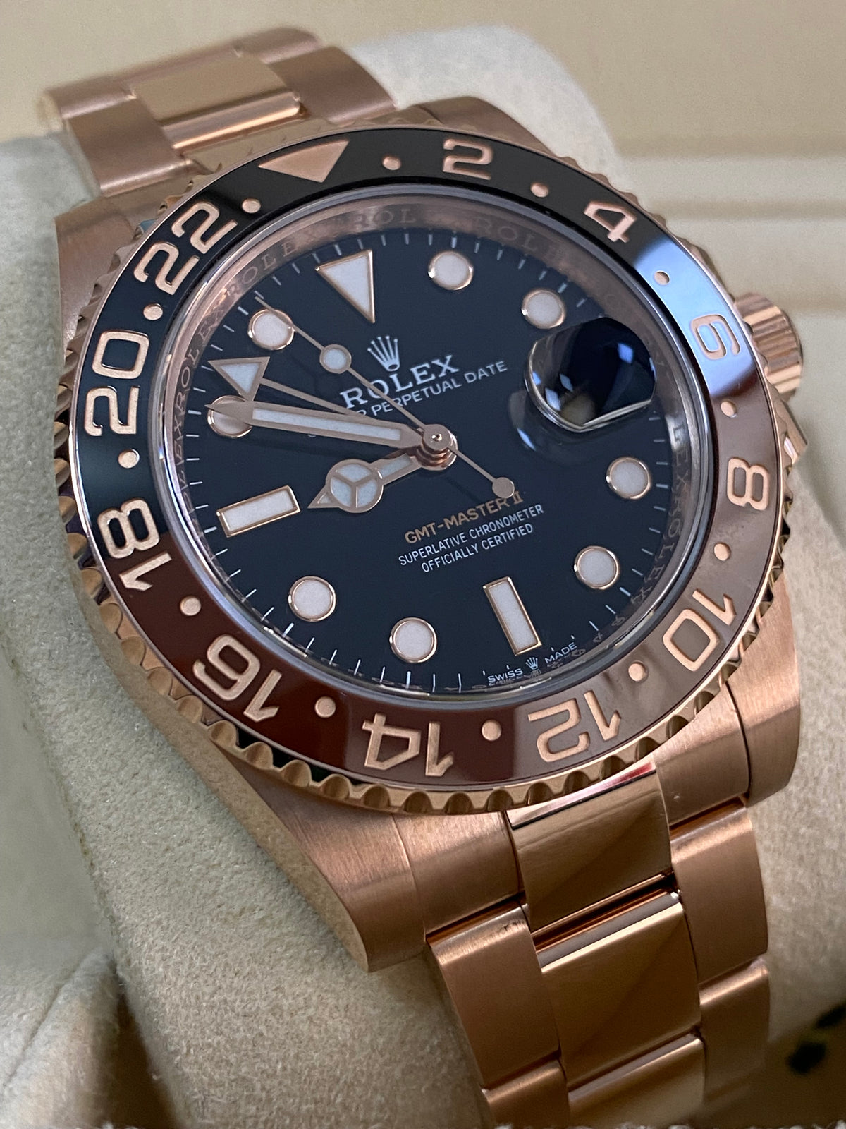 Rolex Everose Gold GMT-Master II - 2022 - "Root Beer" - Oyster Bracelet - 126715CHNR *FULL SET*