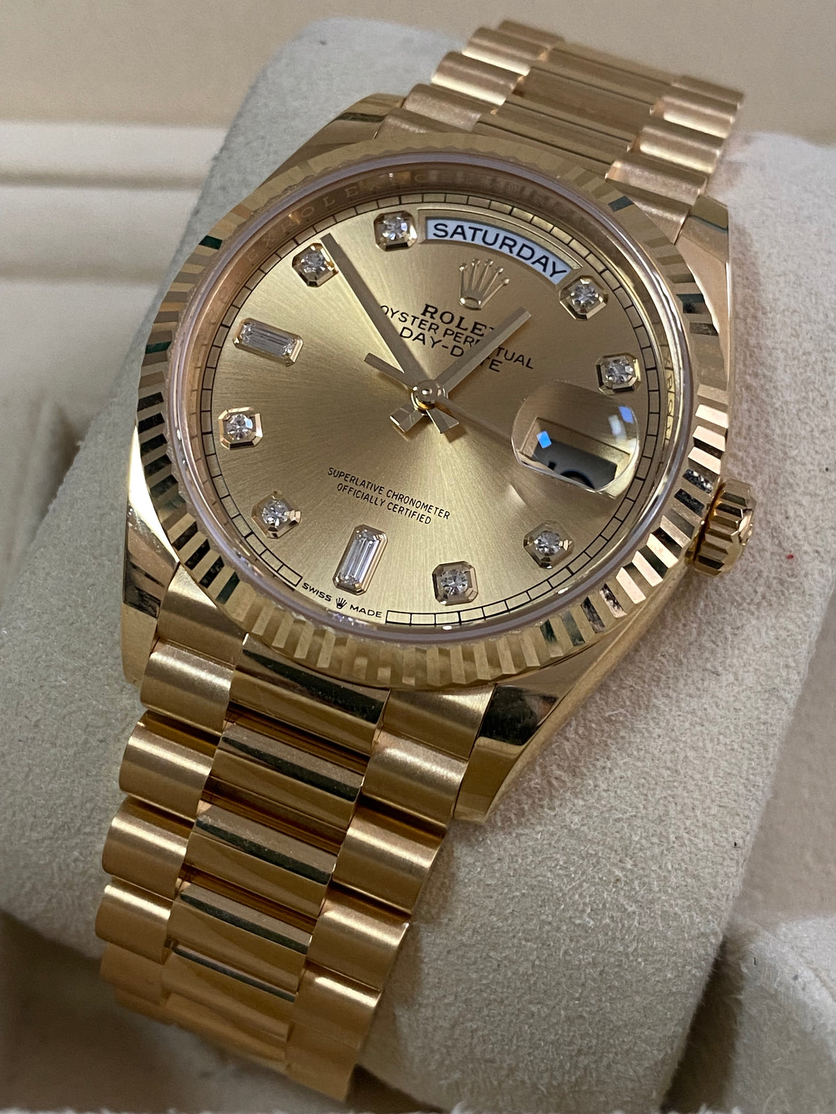 Rolex Yellow Gold Day-Date 36 - 2022 - Fluted Bezel - Factory Diamond Dial - President Bracelet - 128238 *FULL SET*