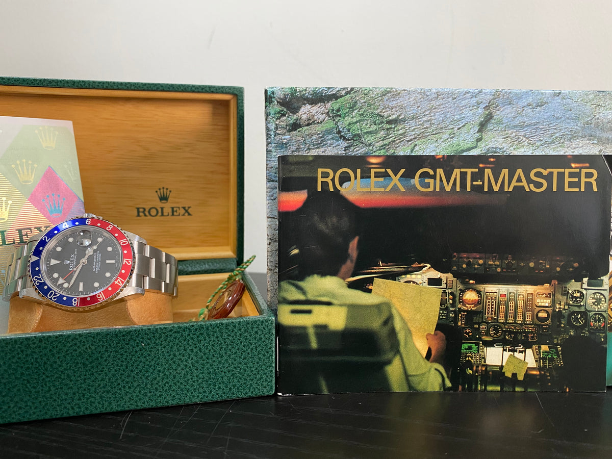 Rolex Steel GMT-Master II -  D serial - "Pepsi" No Holes Case - Black Dial - Oyster Bracelet - 16710 *COMPLETE SET*