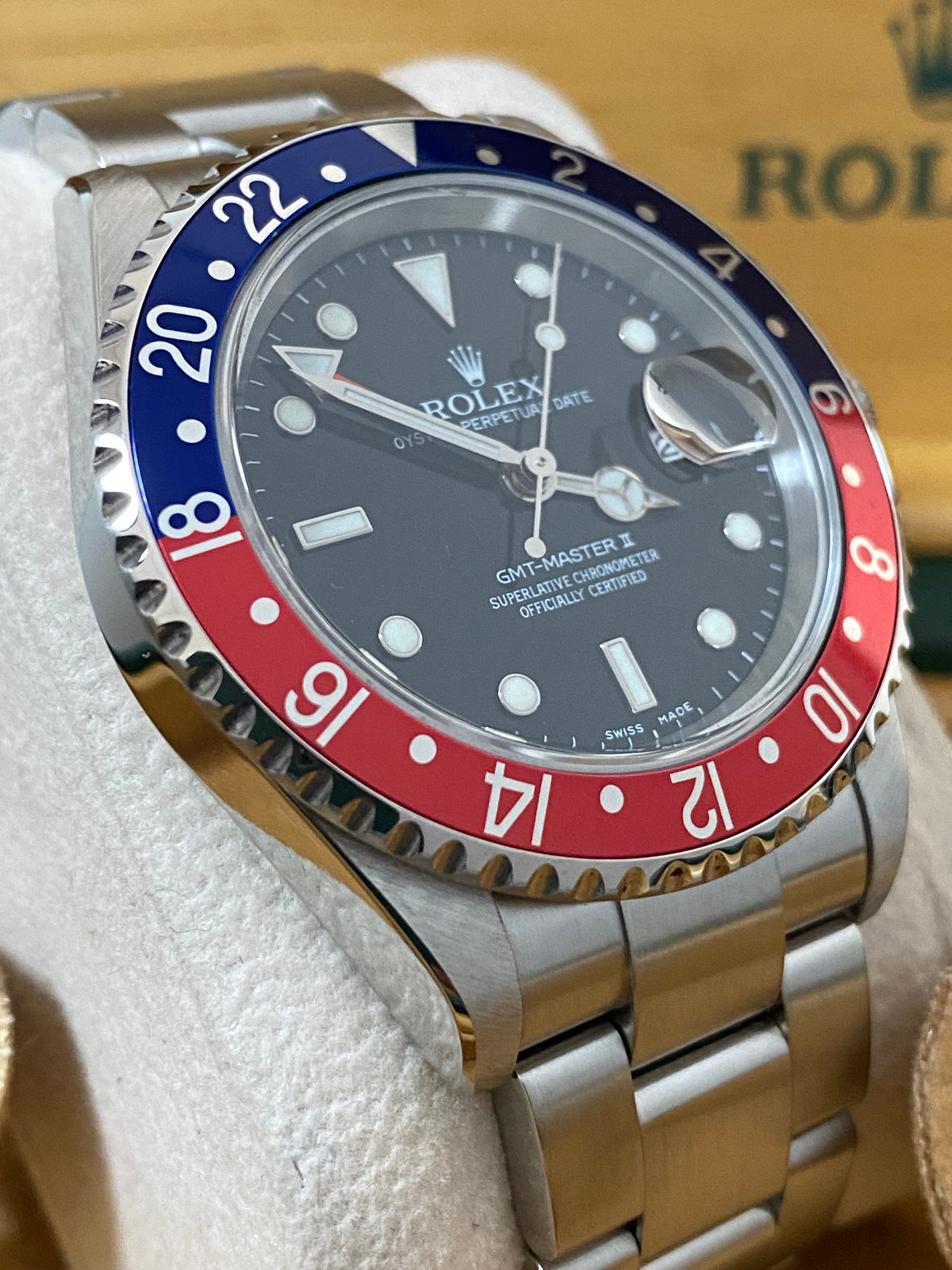 Rolex Steel GMT-Master II -  D serial - "Pepsi" No Holes Case - Black Dial - Oyster Bracelet - 16710 *COMPLETE SET*