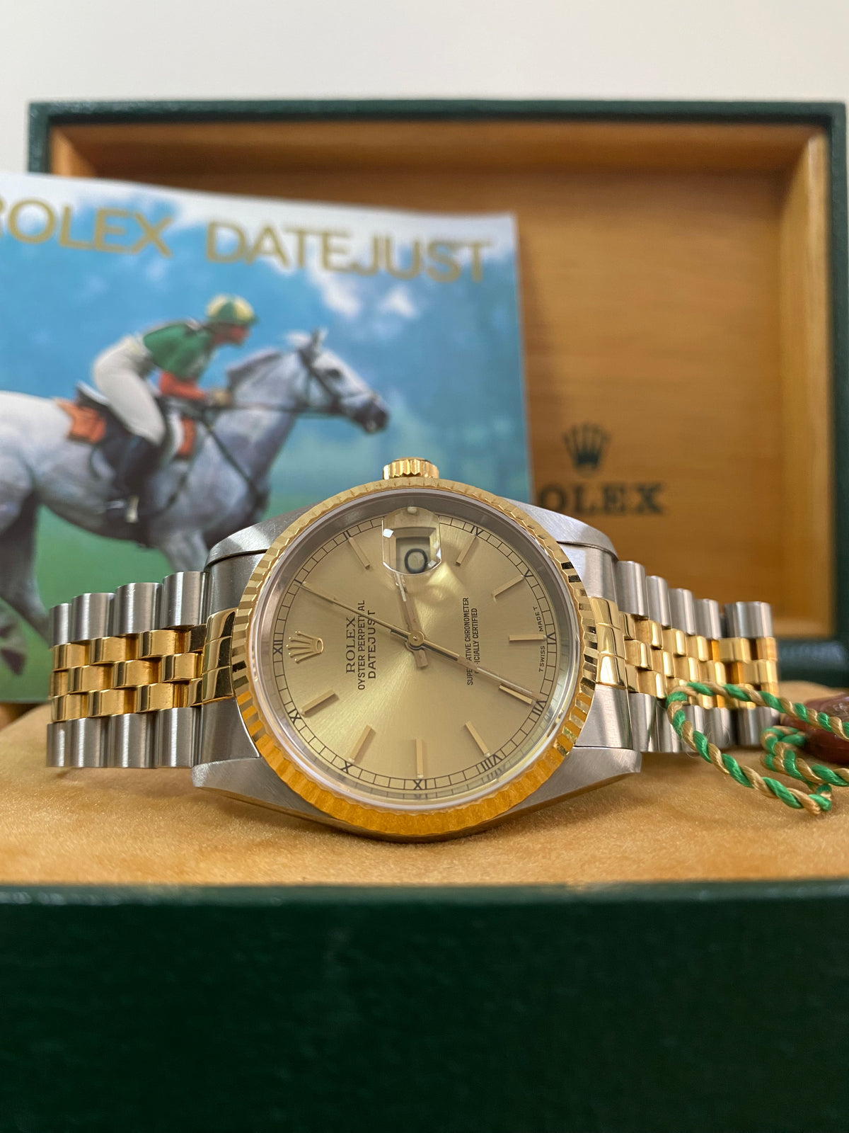 Rolex Steel and Yellow Gold Datejust 36 - Fluted Bezel - Champagne Index Dial - Jubilee Bracelet - 16233