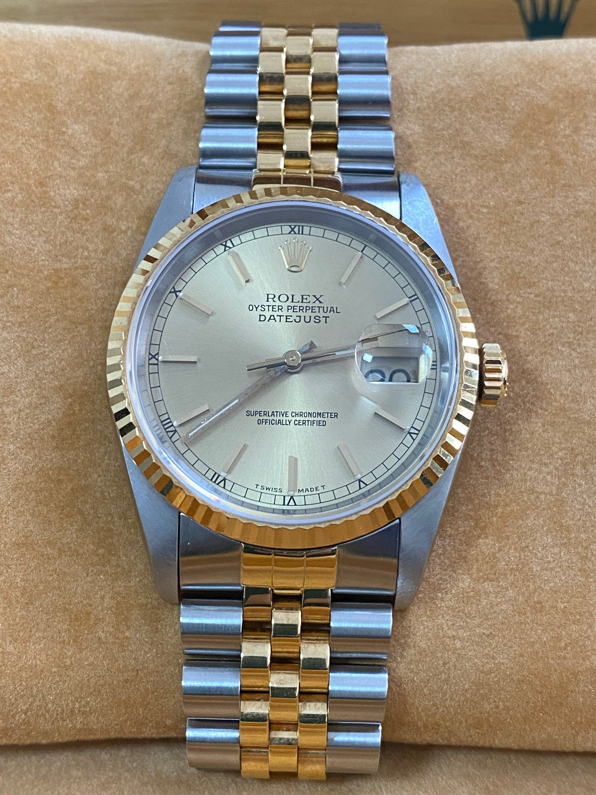 Rolex Steel and Yellow Gold Datejust 36 - Fluted Bezel - Champagne Index Dial - Jubilee Bracelet - 16233