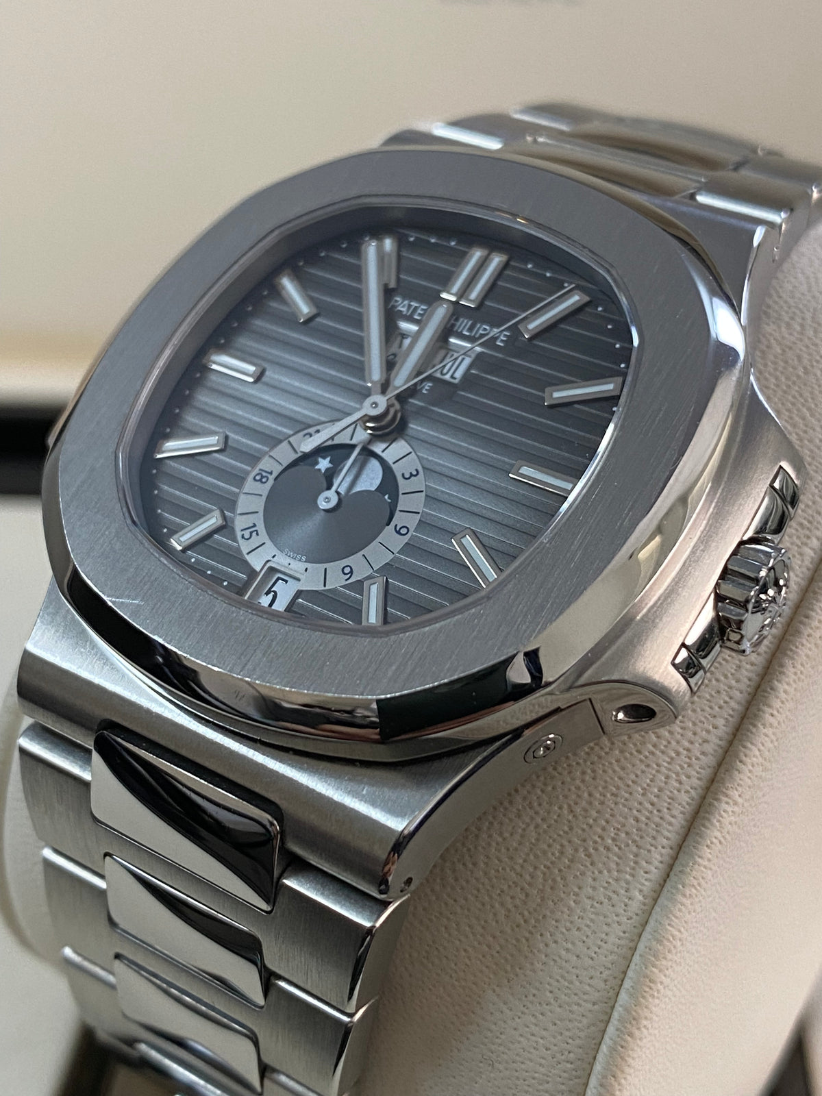 Patek Philippe Nautilus - 2017 - Grey/Black Dial - Stainless Steel - 5726/1A-001 *FULL SET*