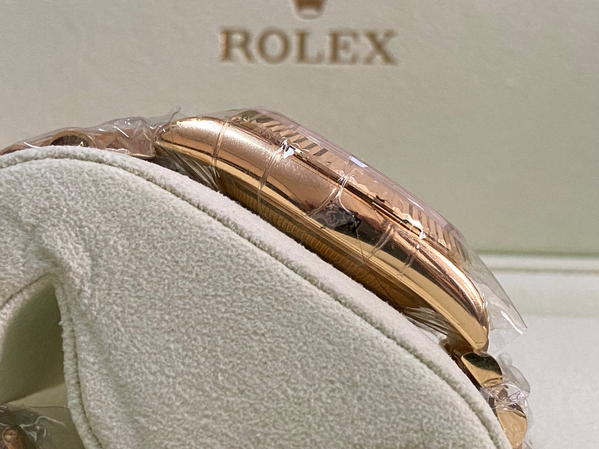 Rolex Yellow Gold Day-Date 36 - Fluted Bezel - Champagne Index Dial - President Bracelet - 118238