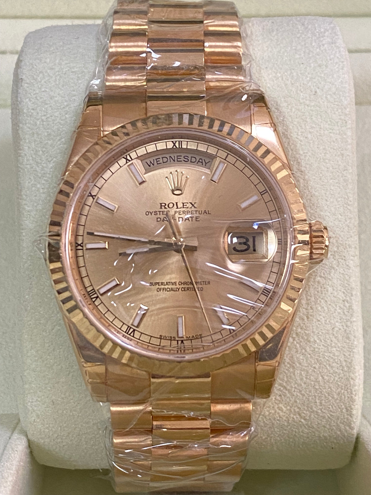 Rolex Yellow Gold Day-Date 36 - Fluted Bezel - Champagne Index Dial - President Bracelet - 118238