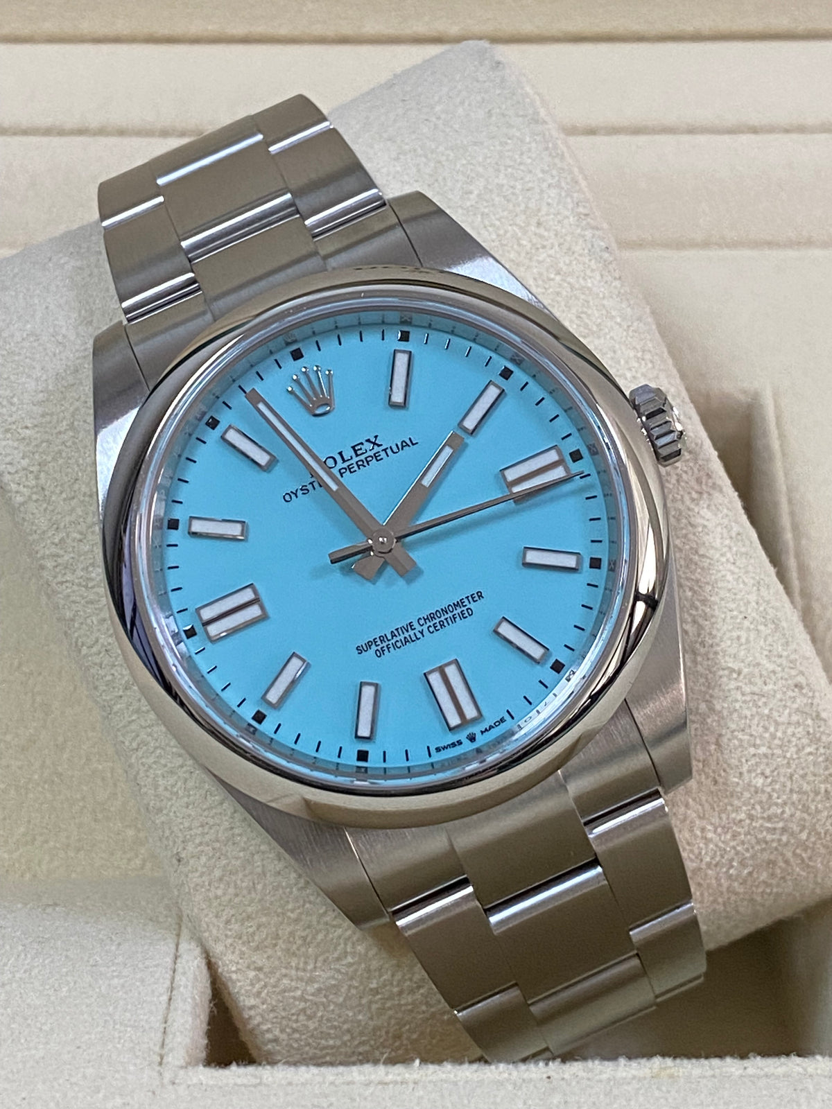 Rolex Oyster Perpetual 41 - 2020 - Domed Bezel - "Tiffany" Dial - Oyster Bracelet - 124300 *DISCONTINUED MODEL*