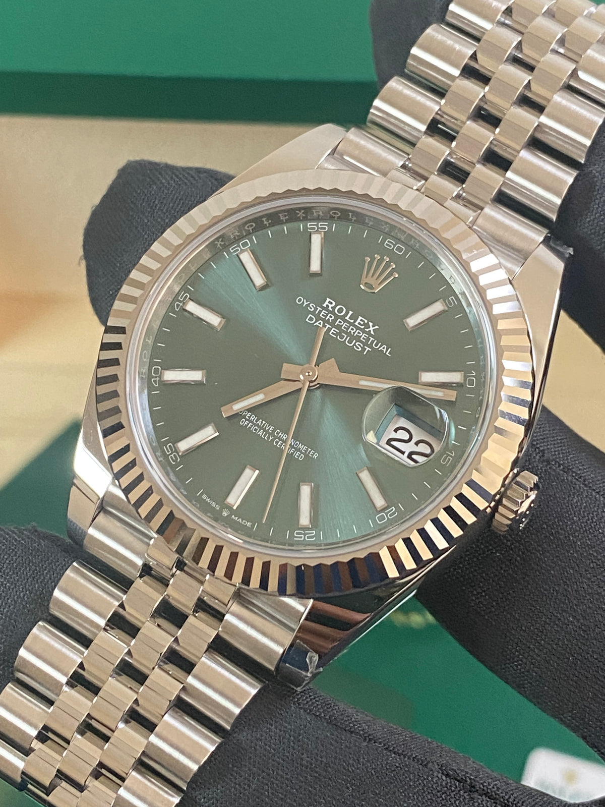 Rolex Steel and White Gold Datejust 41 - 2024 - Fluted Bezel - Mint Green Dial - Jubilee Bracelet - 126334 *FULL SET*