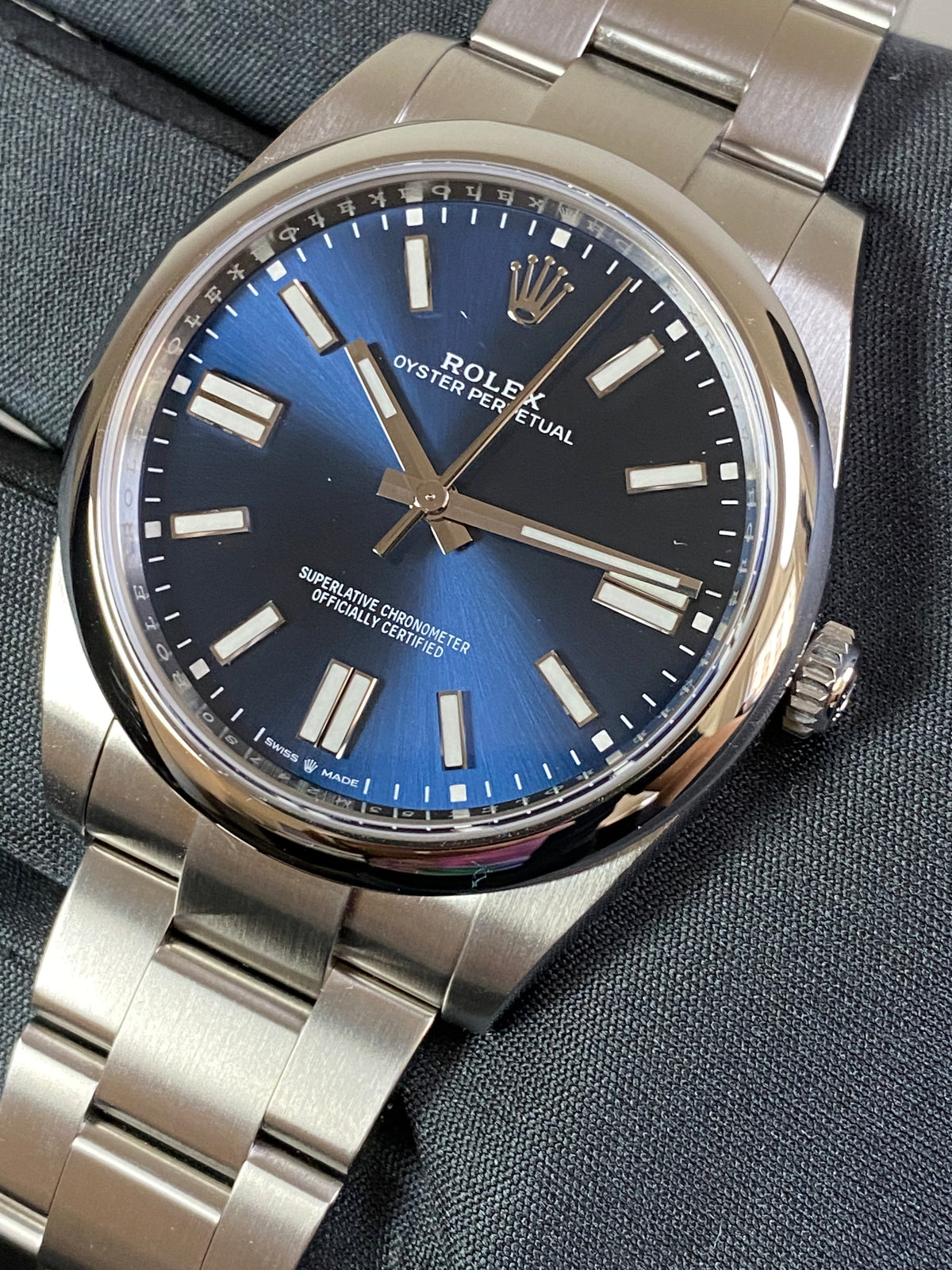 Rolex Oyster Perpetual 41 - 2023 - Domed Bezel - Bright Blue Index Dial - Oyster Bracelet - 124300