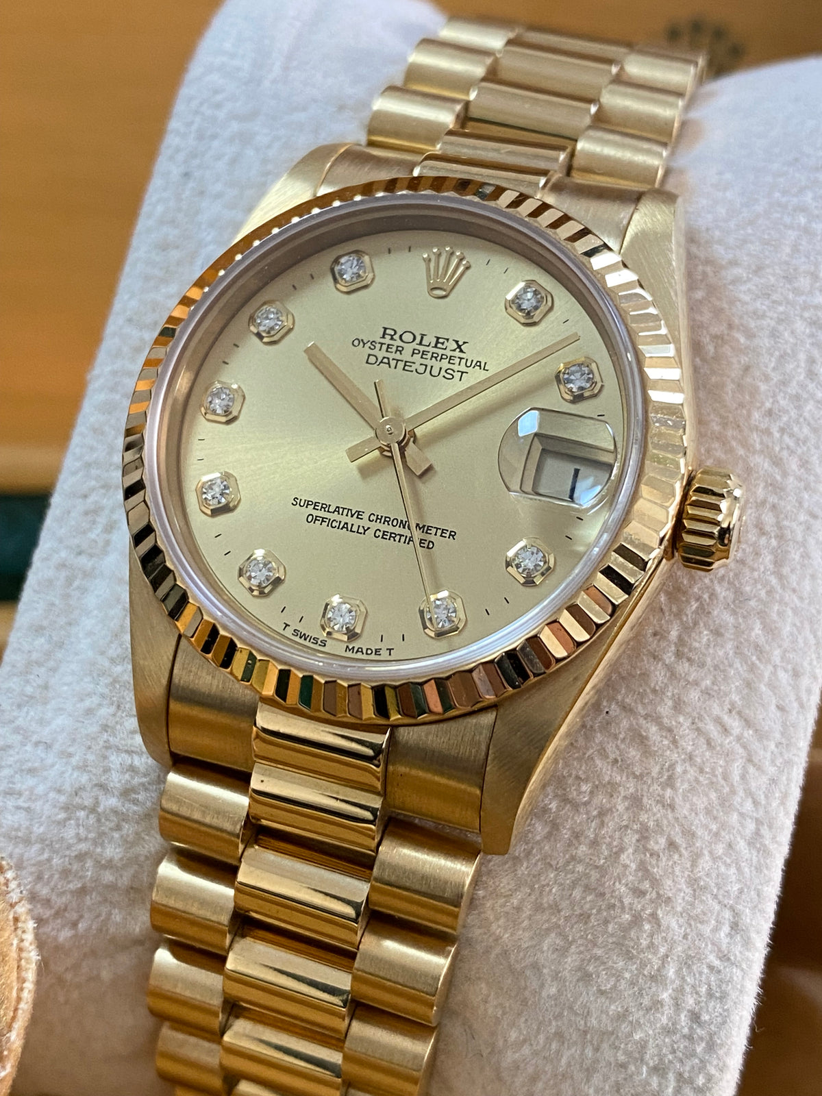 Rolex Yellow Gold Datejust 31 - W serial - Fluted Bezel - Factory Diamond Dial - President Bracelet - 68278