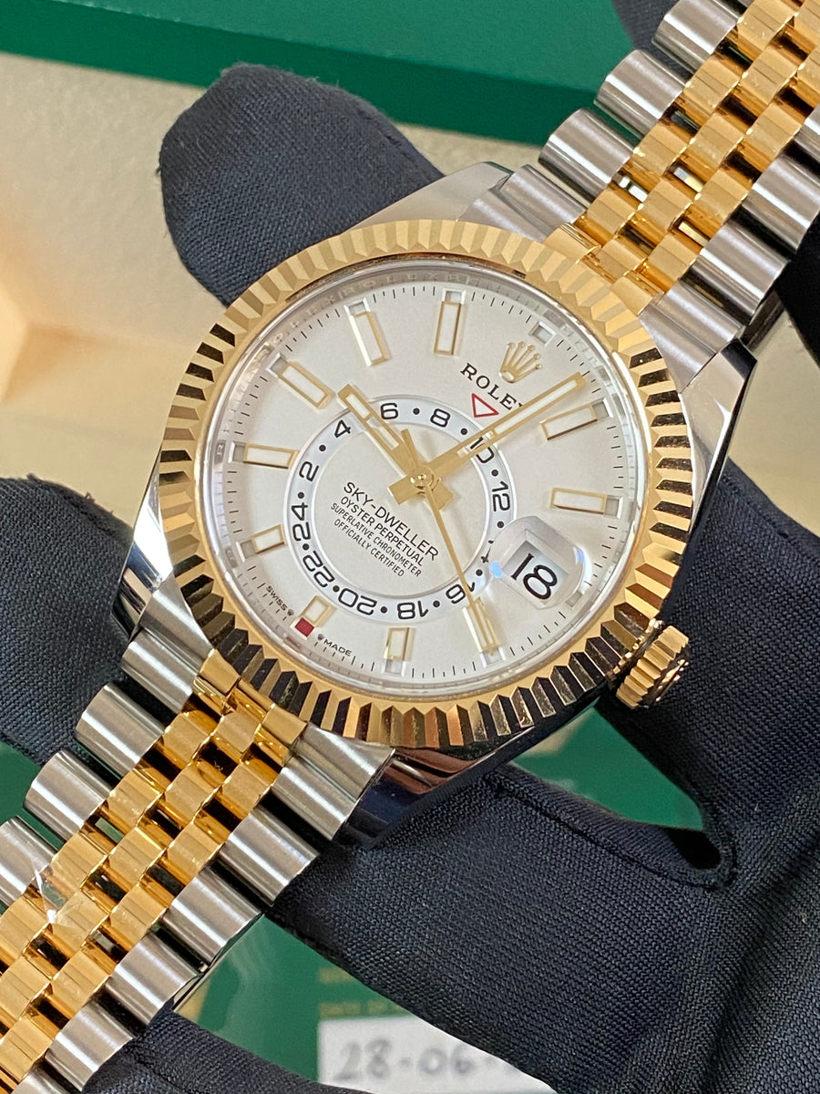 Rolex Yellow Rolesor Sky-Dweller - 2024 - White Index Dial - Jubilee Bracelet - 336933 *FULL SET*