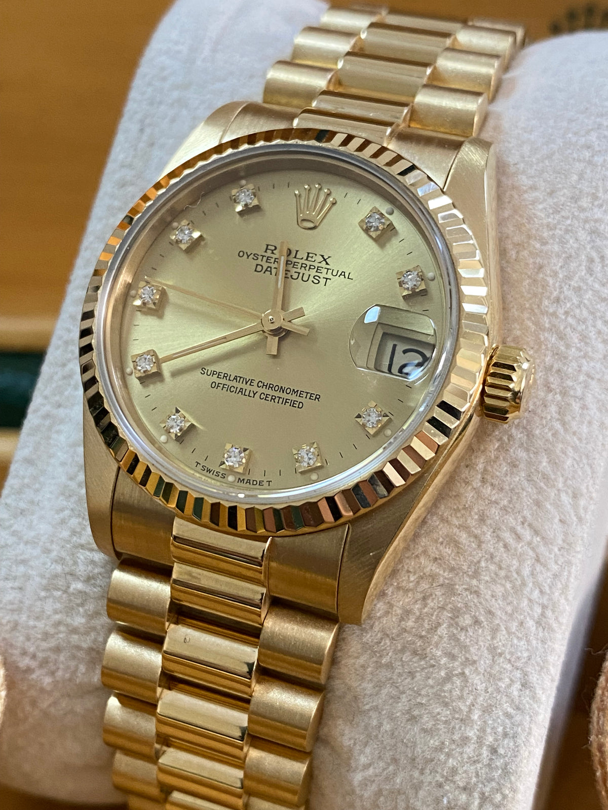 Rolex Yellow Gold Datejust 31 - N serial - Fluted Bezel - Factory Diamond Dial - President Bracelet - 68278