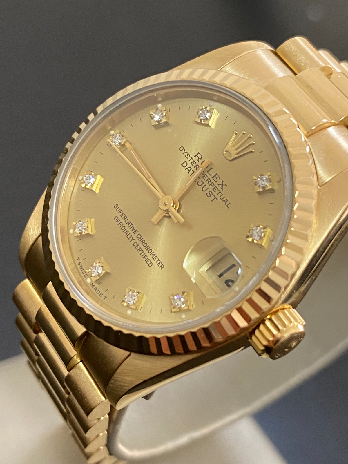 Rolex Yellow Gold Datejust 31 - N serial - Fluted Bezel - Factory Diamond Dial - President Bracelet - 68278