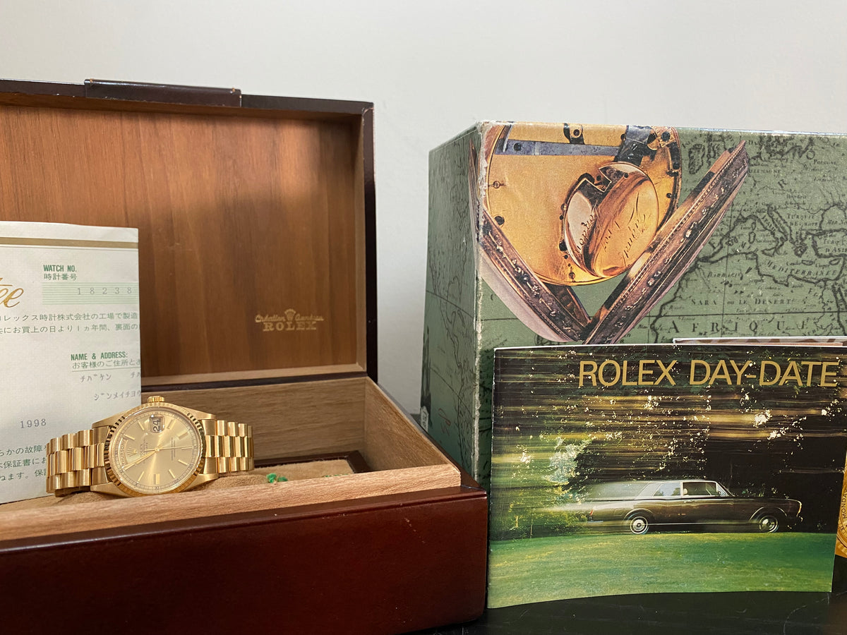 Rolex Yellow Gold Day-Date 36 - W serial - Fluted Bezel - Champagne Index Dial - Double Quickset - President Bracelet - 18238