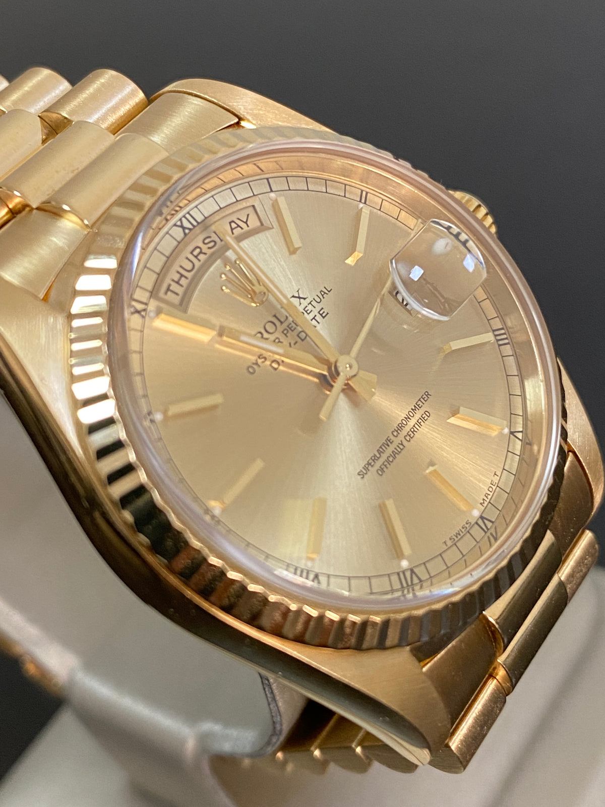 Rolex Yellow Gold Day-Date 36 - W serial - Fluted Bezel - Champagne Index Dial - Double Quickset - President Bracelet - 18238