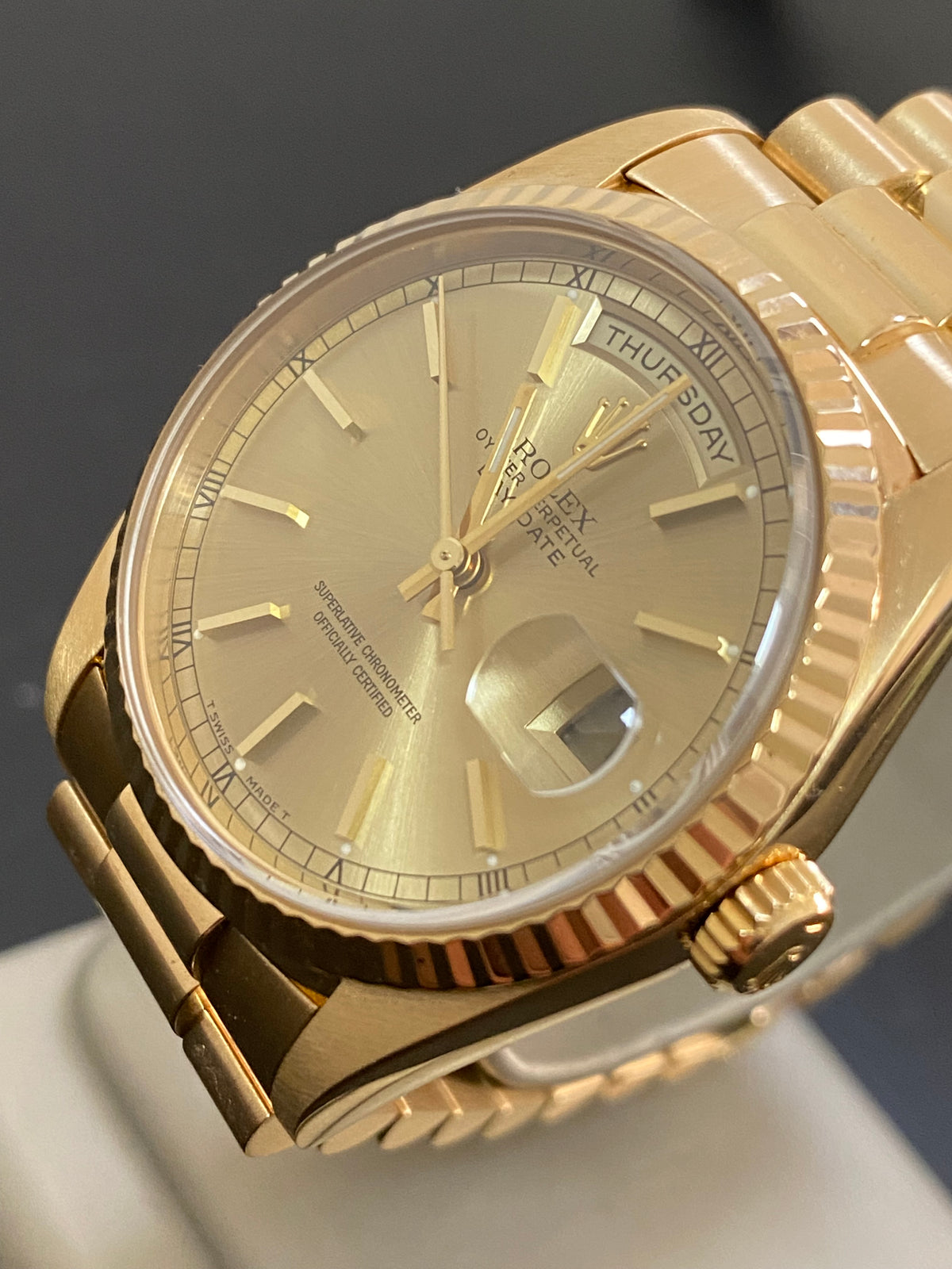 Rolex Yellow Gold Day-Date 36 - W serial - Fluted Bezel - Champagne Index Dial - Double Quickset - President Bracelet - 18238