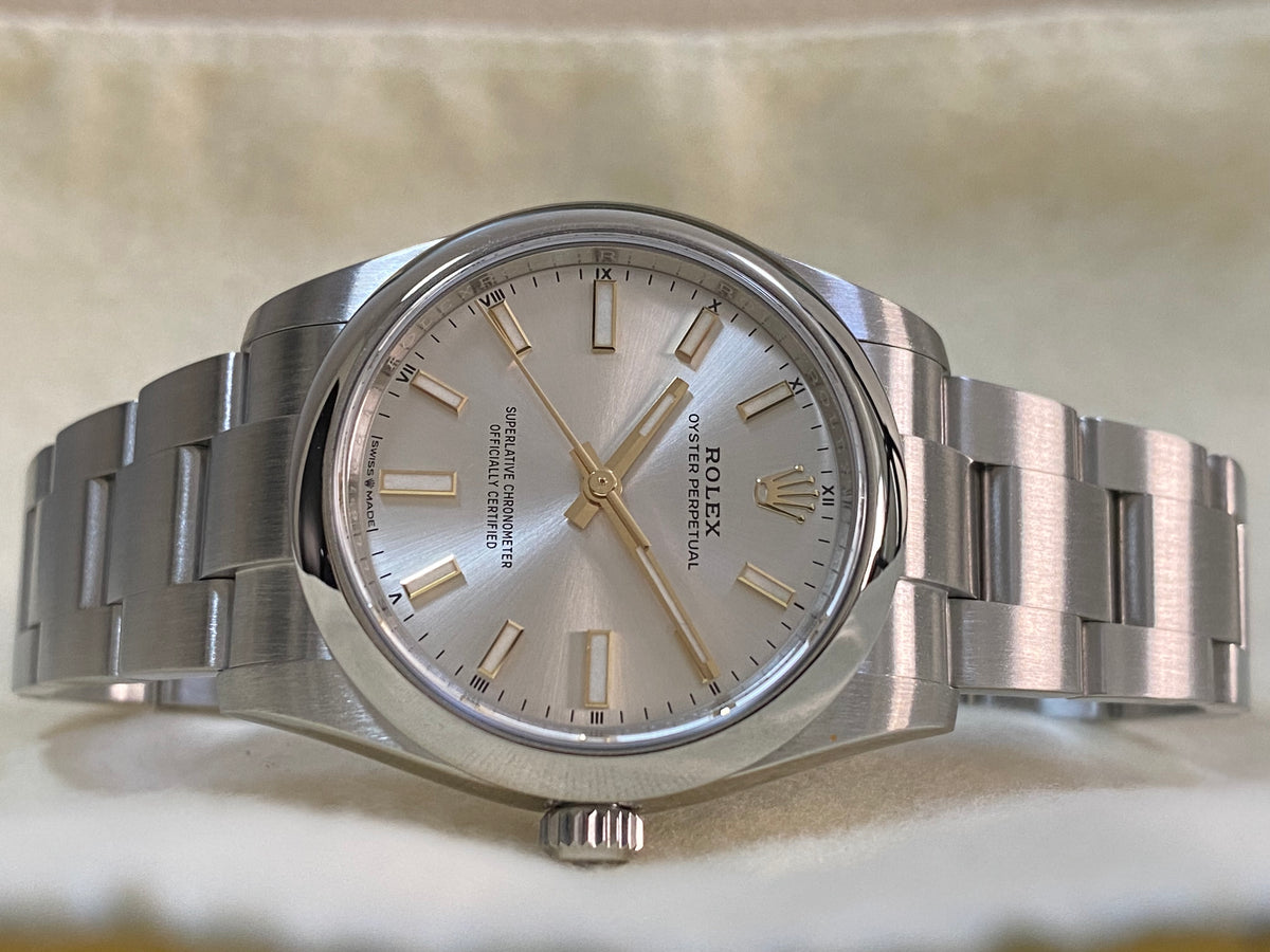 Rolex Oyster Perpetual 34 - 2023 - Domed Bezel - Silver Index Dial - Oyster Bracelet - 124200