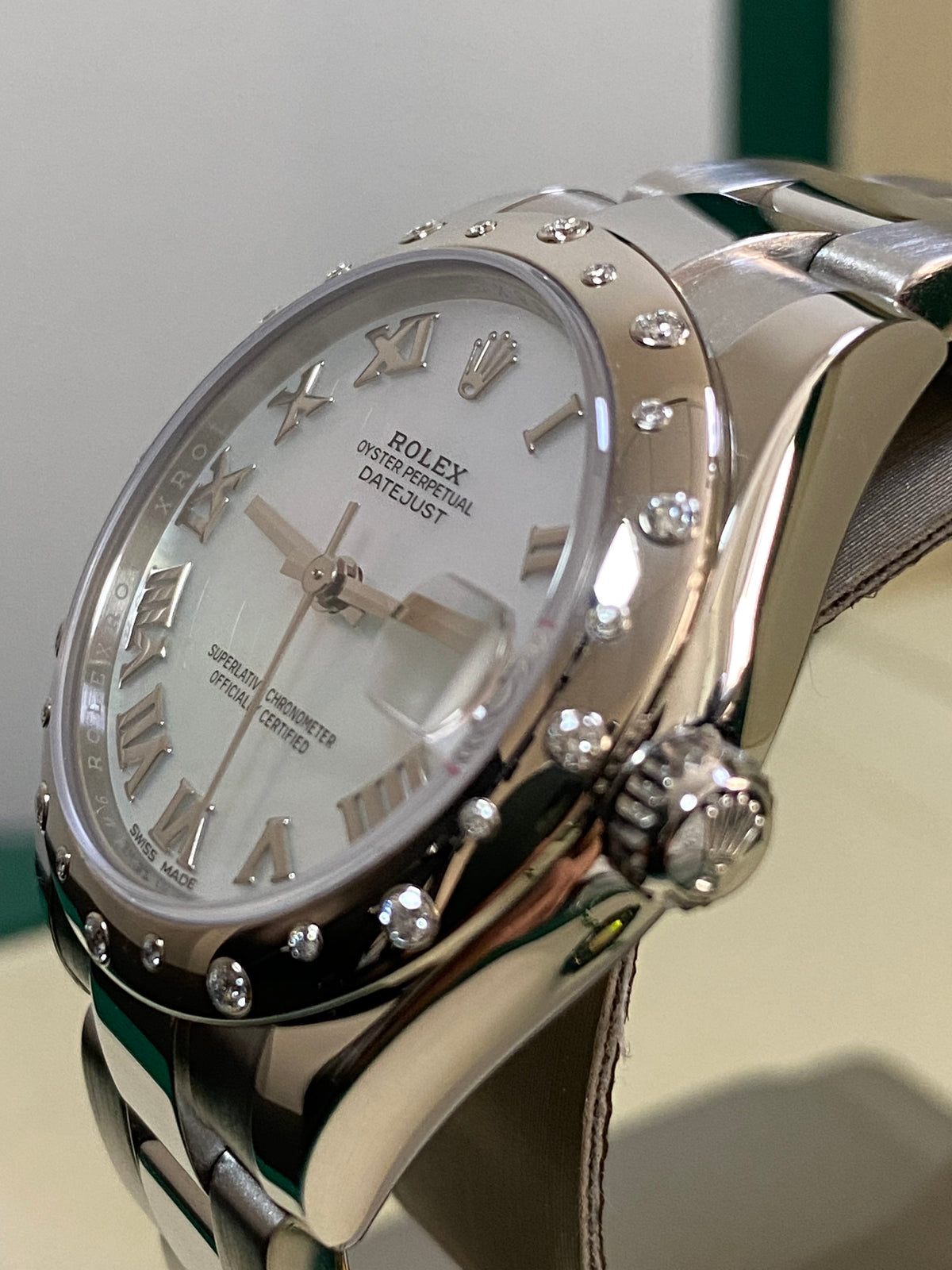 Rolex Steel and White Gold Datejust 31 - 2020 - Diamond Bezel - Mother-Of-Pearl Roman Dial - Oyster Bracelet - 178344