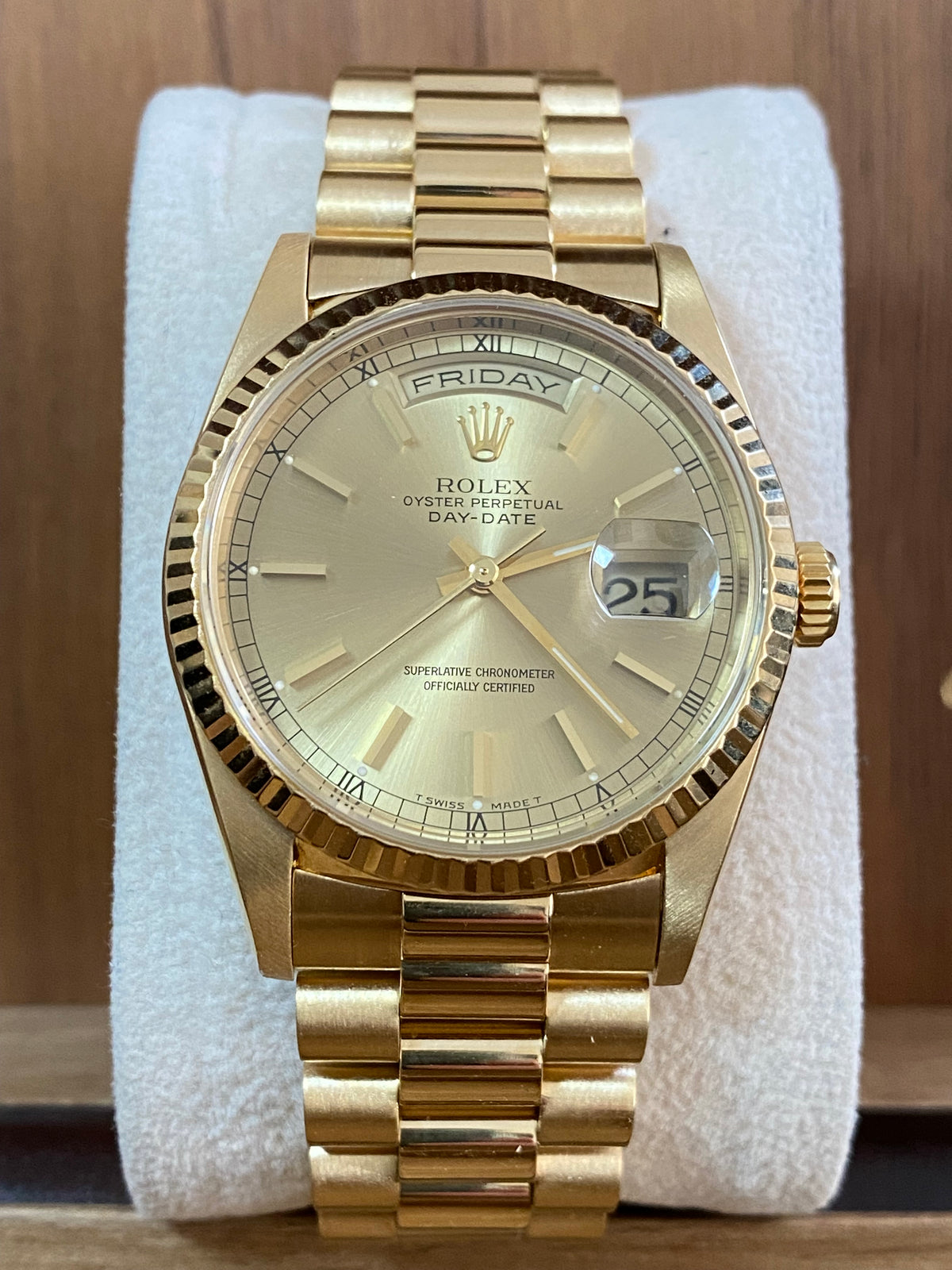 Rolex Yellow Gold Day-Date 36 - W serial - Fluted Bezel - Champagne Index Dial - Double Quickset - President Bracelet - 18238