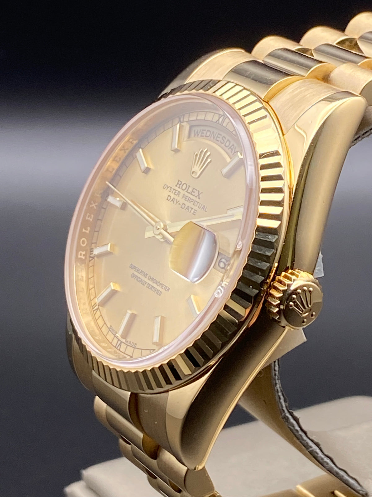 Rolex Yellow Gold Day-Date 36 - 2008 - Fluted Bezel - Champagne Index Dial - President Bracelet - 118238