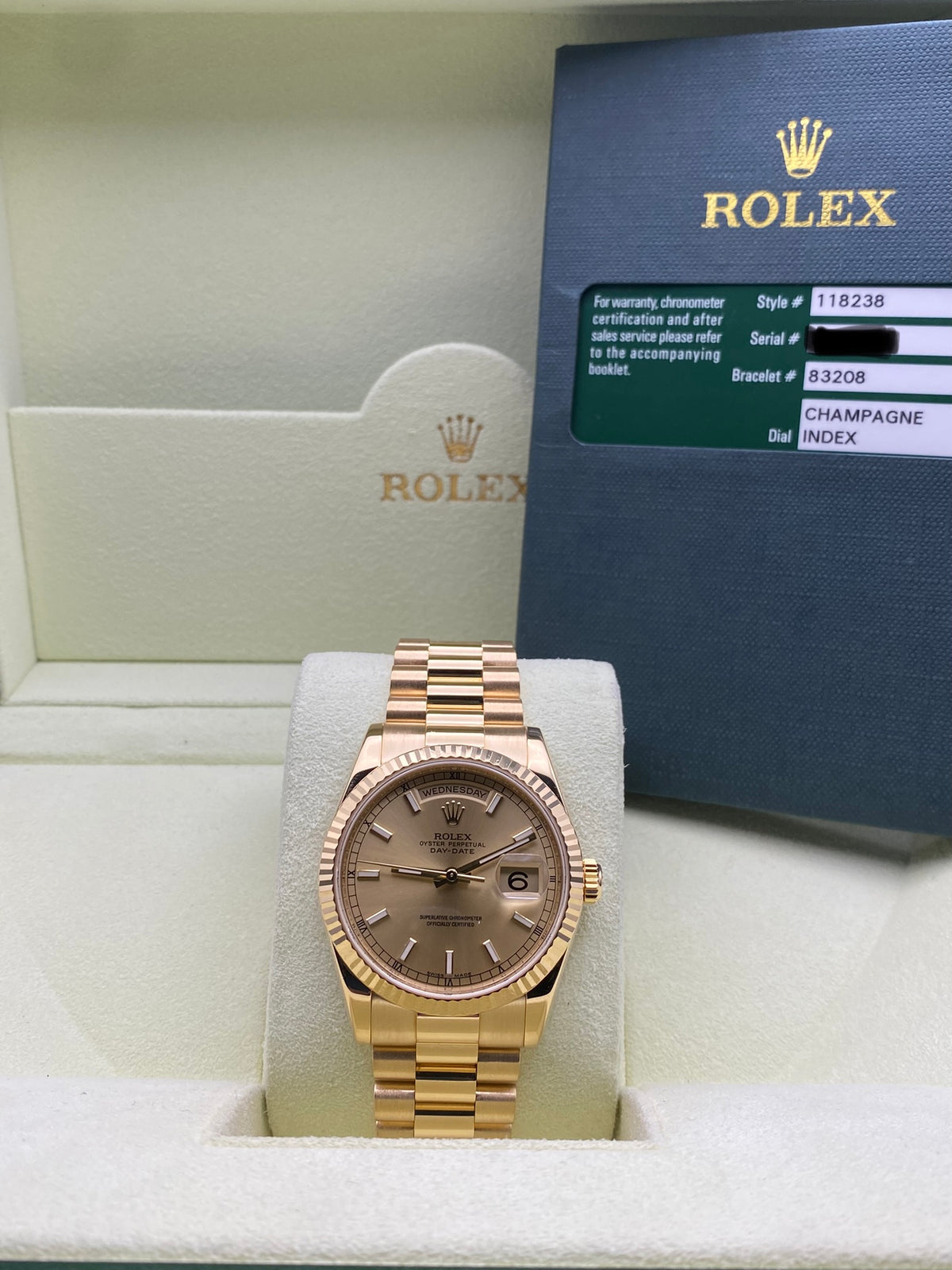 Rolex Yellow Gold Day-Date 36 - 2008 - Fluted Bezel - Champagne Index Dial - President Bracelet - 118238