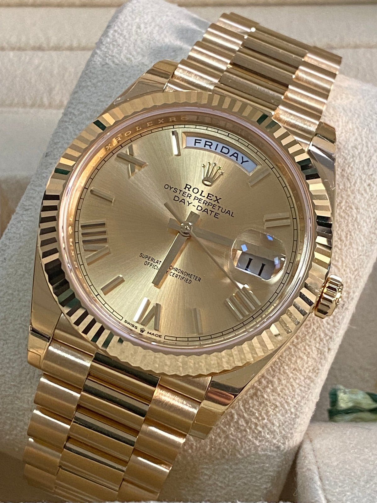 Rolex Yellow Gold Day-Date 40 - 2023 - Fluted Bezel - Champagne Roman Dial - President Bracelet - 228238