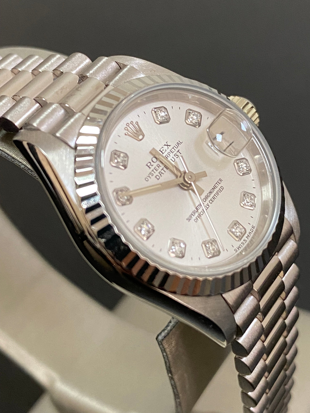 Rolex White Gold Lady-Datejust - 1995 - Fluted Bezel - Factory Diamond Dial - President Bracelet - 69179 *FULL SET*