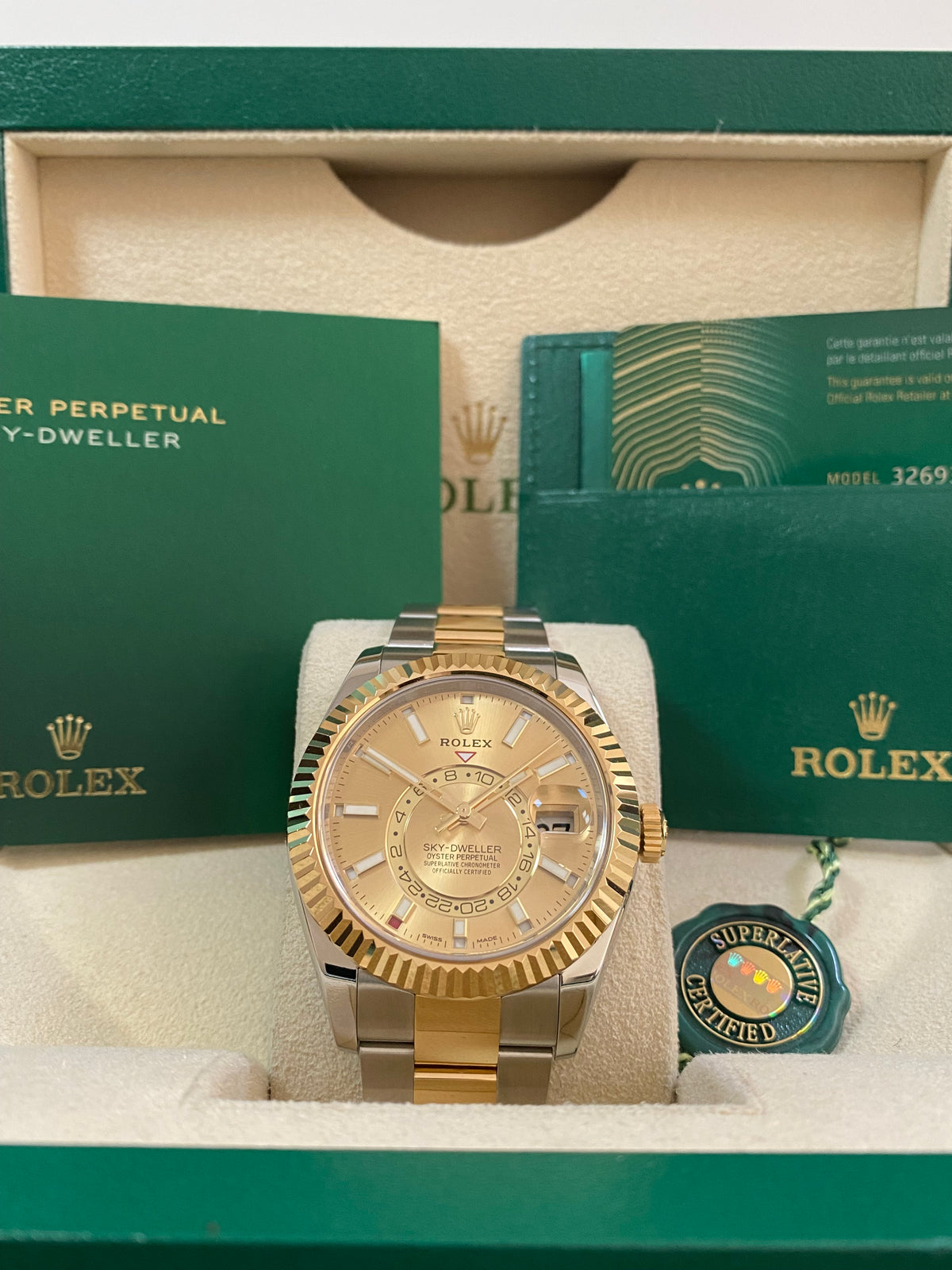 Rolex Yellow Rolesor Sky-Dweller - 2020 - Champagne Dial - Oyster Bracelet - 326933 *FULL SET*