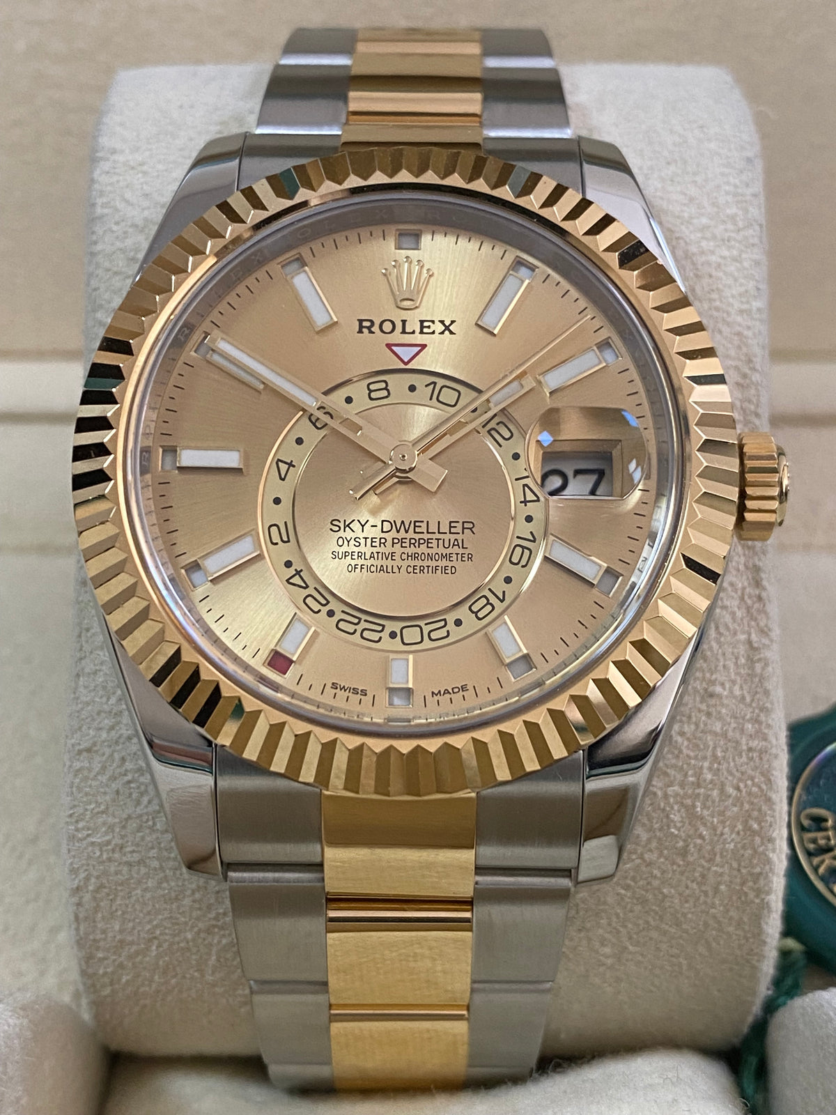 Rolex Yellow Rolesor Sky-Dweller - 2020 - Champagne Dial - Oyster Bracelet - 326933 *FULL SET*