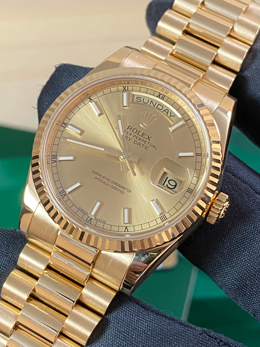 Rolex Yellow Gold Day-Date 36 - 2015 - Fluted Bezel - Champagne Dial - President Bracelet - 118238 *FULL SET*