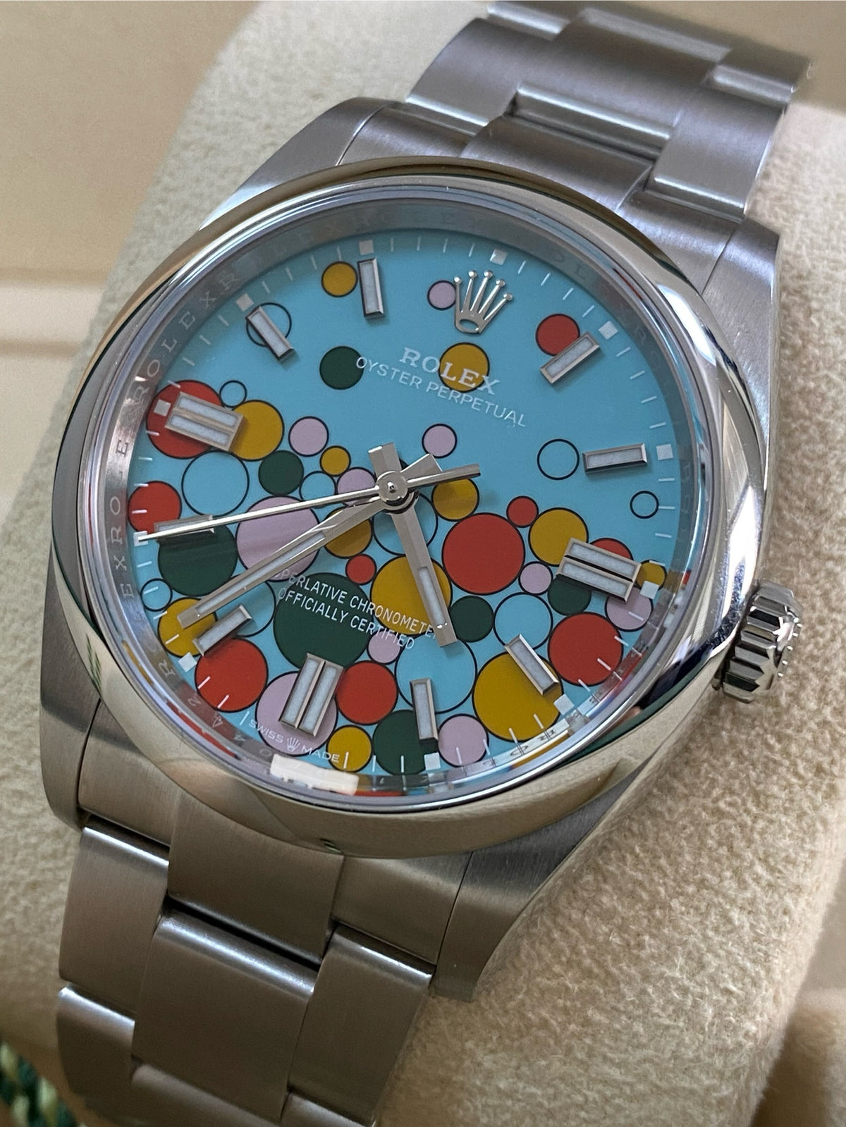 Rolex Oyster Perpetual 36 - 2024 - Domed Bezel - Turquoise Blue Celebration-Motif Dial - Oyster Bracelet - 126000 *FULL SET*