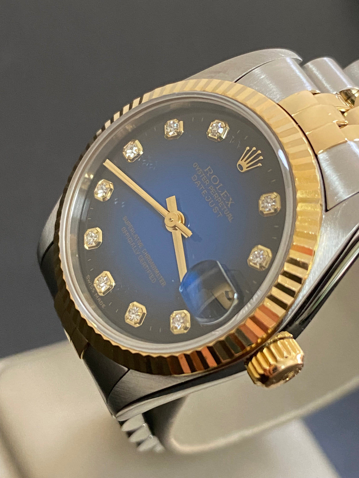 Rolex Steel and Yellow Gold Datejust 31 - T serial - Fluted Bezel - Blue Vignette Diamond Dial - Jubilee Bracelet - 68273