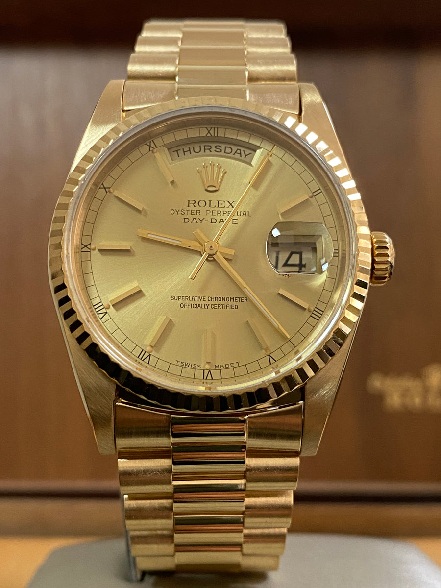 Rolex Yellow Gold Day-Date 36 - X serial - Fluted Bezel - Champagne Dial - Double Quickset - President Bracelet - 18238 *FULL SET*