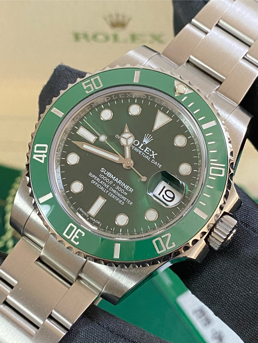 Rolex Steel Submariner Date - 2019 - "Hulk" - 116610LV *FULL SET*