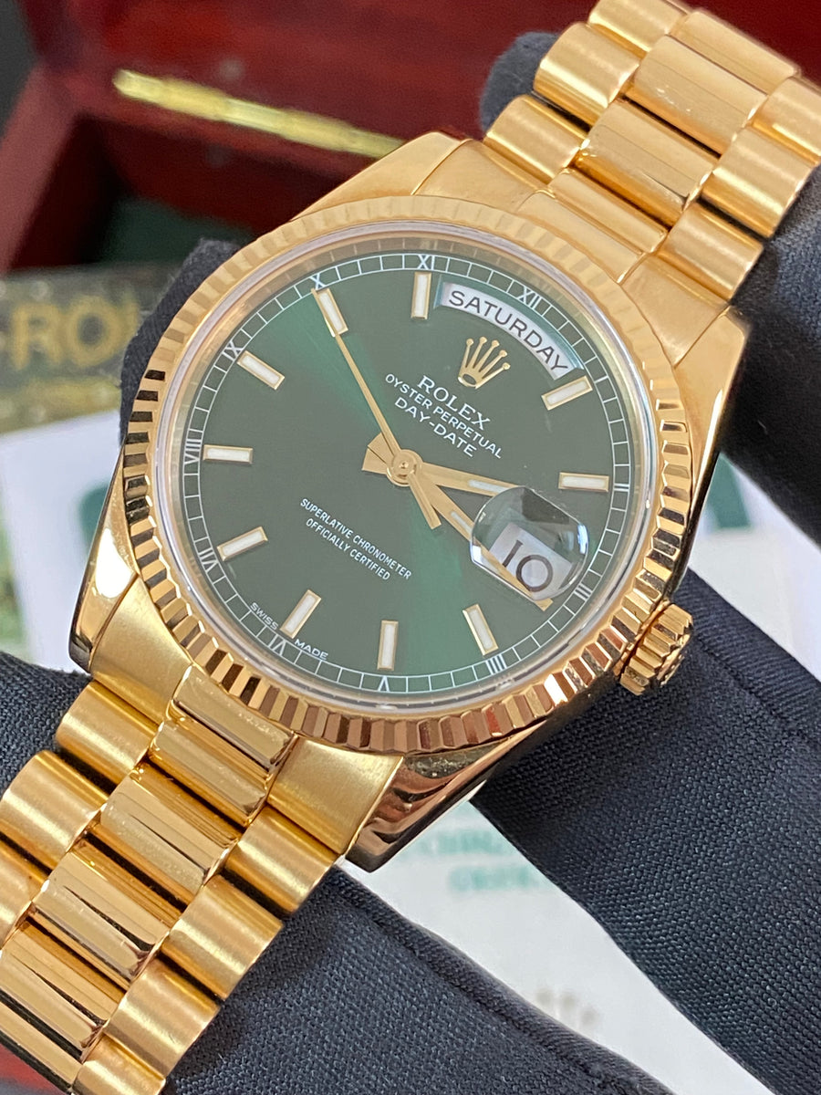 Rolex Yellow Gold Day-Date 36 - K serial - Fluted Bezel - Green Dial - President Bracelet - 118238 *FULL SET*