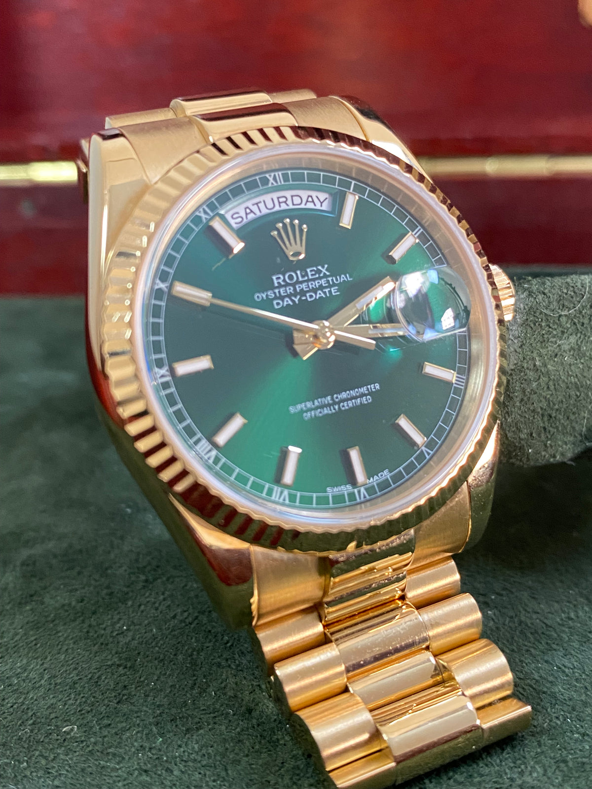 Rolex Yellow Gold Day-Date 36 - K serial - Fluted Bezel - Green Dial - President Bracelet - 118238 *FULL SET*