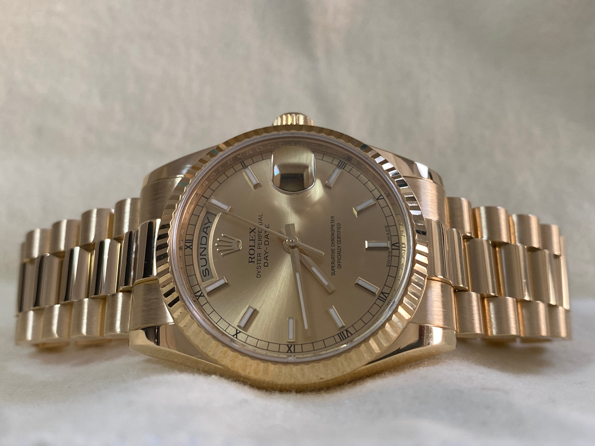 Rolex Yellow Gold Day-Date 36 - G serial - Fluted Bezel - Champagne Dial - President Bracelet - 118238 *FULL SET*