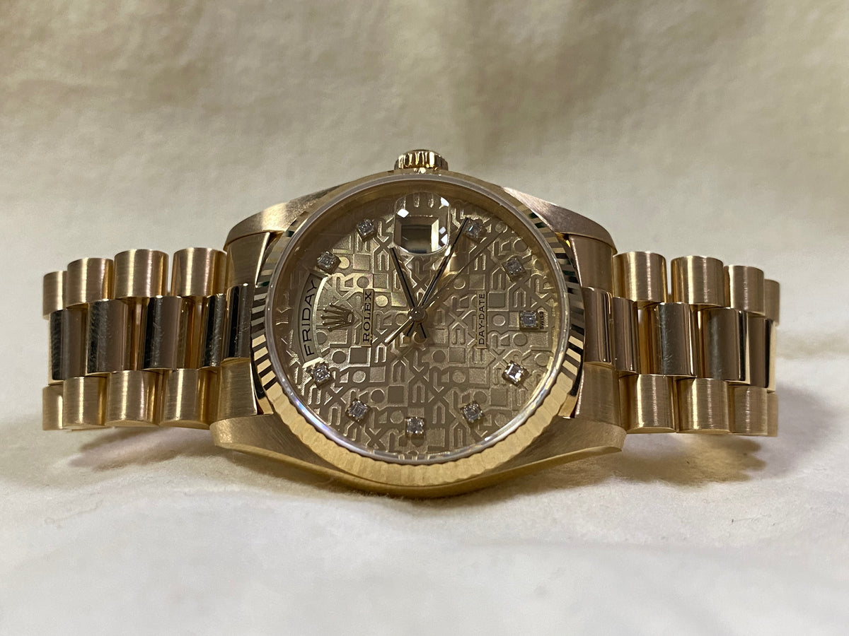 Rolex Yellow Gold Day-Date 36 - 1991 - Fluted Bezel - Factory Diamond Dial - President Bracelet - 18238