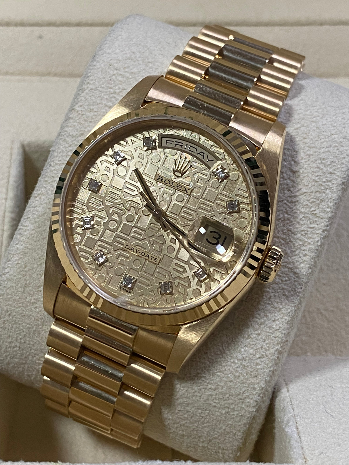 Rolex Yellow Gold Day-Date 36 - 1991 - Fluted Bezel - Factory Diamond Dial - President Bracelet - 18238